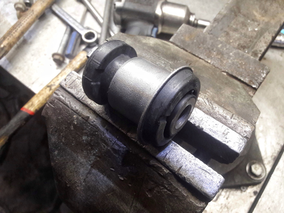 Китайский LYNX за 300₽, посмотрим на сколько этого контрафакта хватит ) — Ford Focus Hatchback III