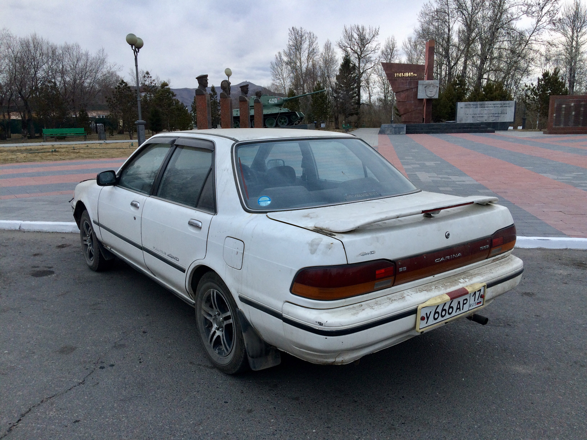 Carina отзывы. Toyota Carina 1992.