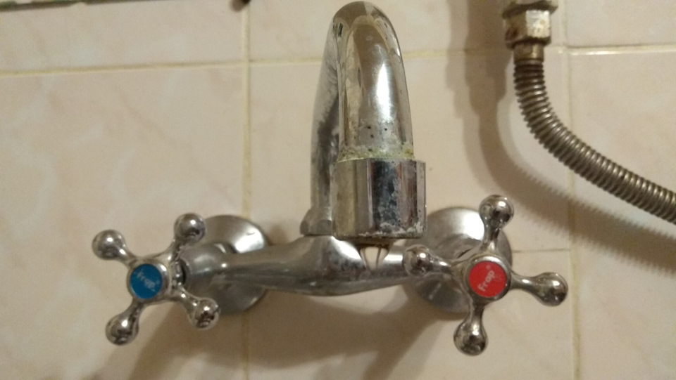 Как починить потёкшую кранбуксу — DRIVE2