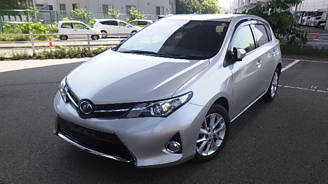 auris toyota