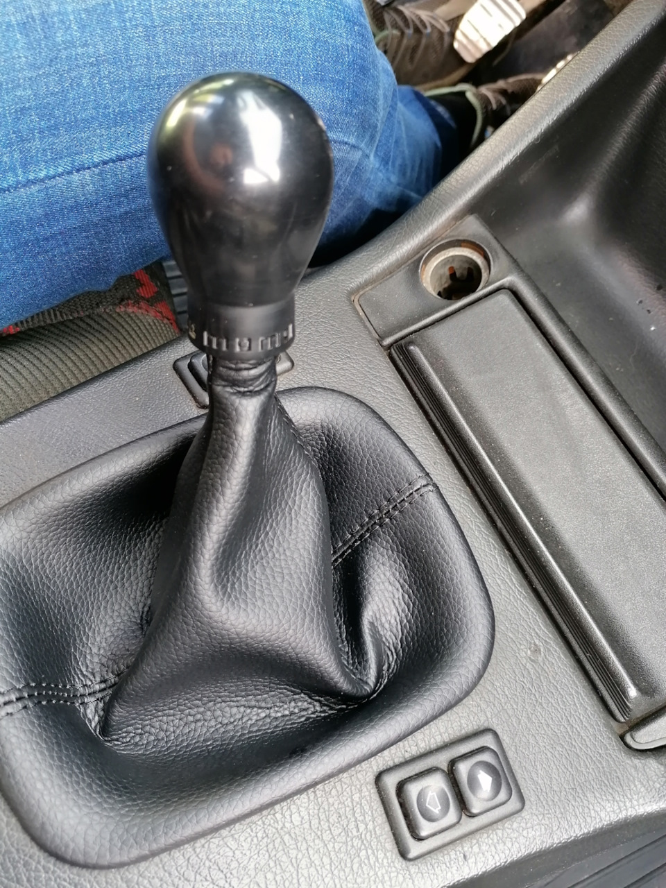 Веерные форсунки, лампы поворотов, новое крепление спинки сидения ...