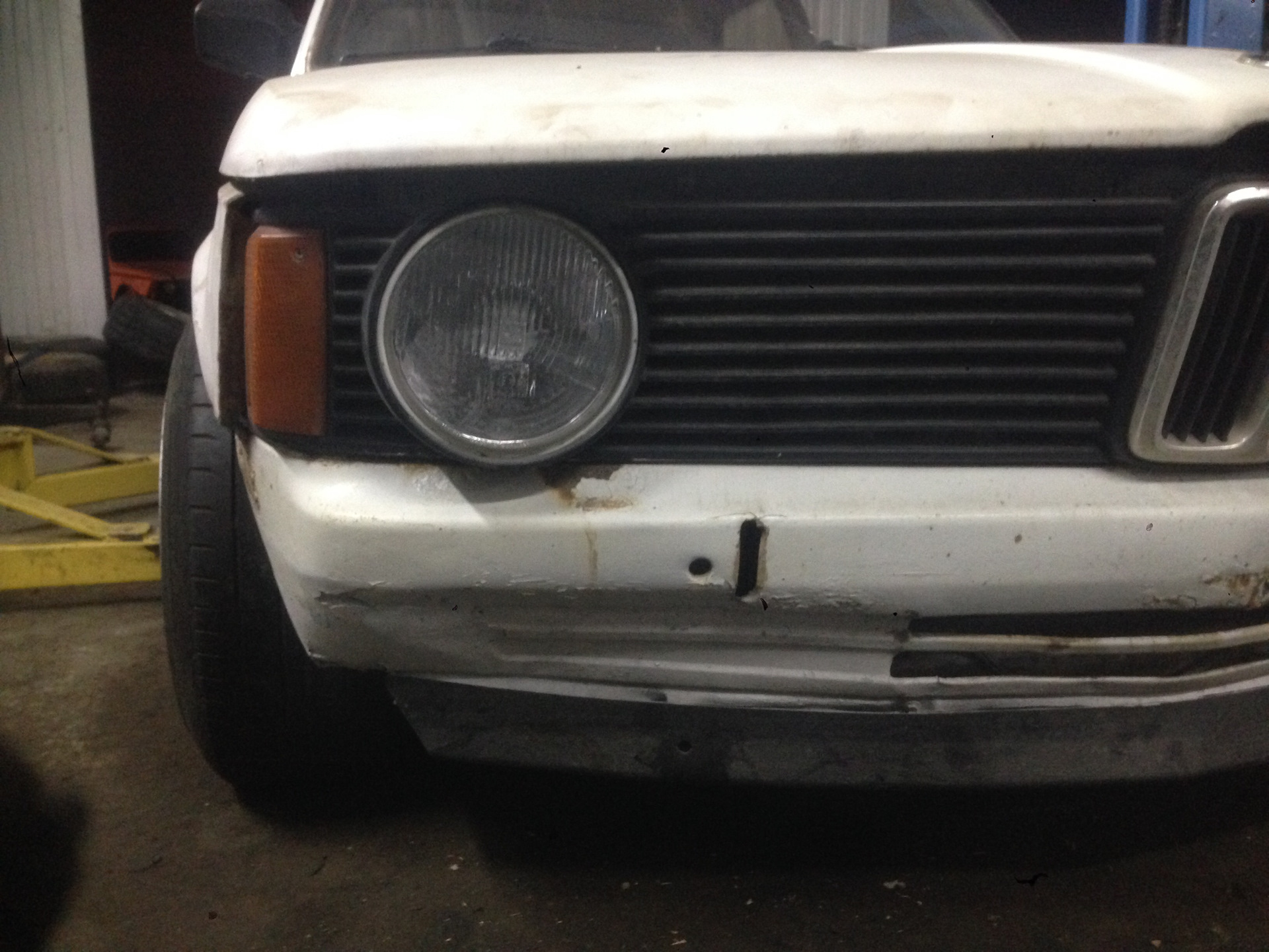 Оторвал брызговик вместе с подкрылком — Renault Kaptur (2016), 2 л ...