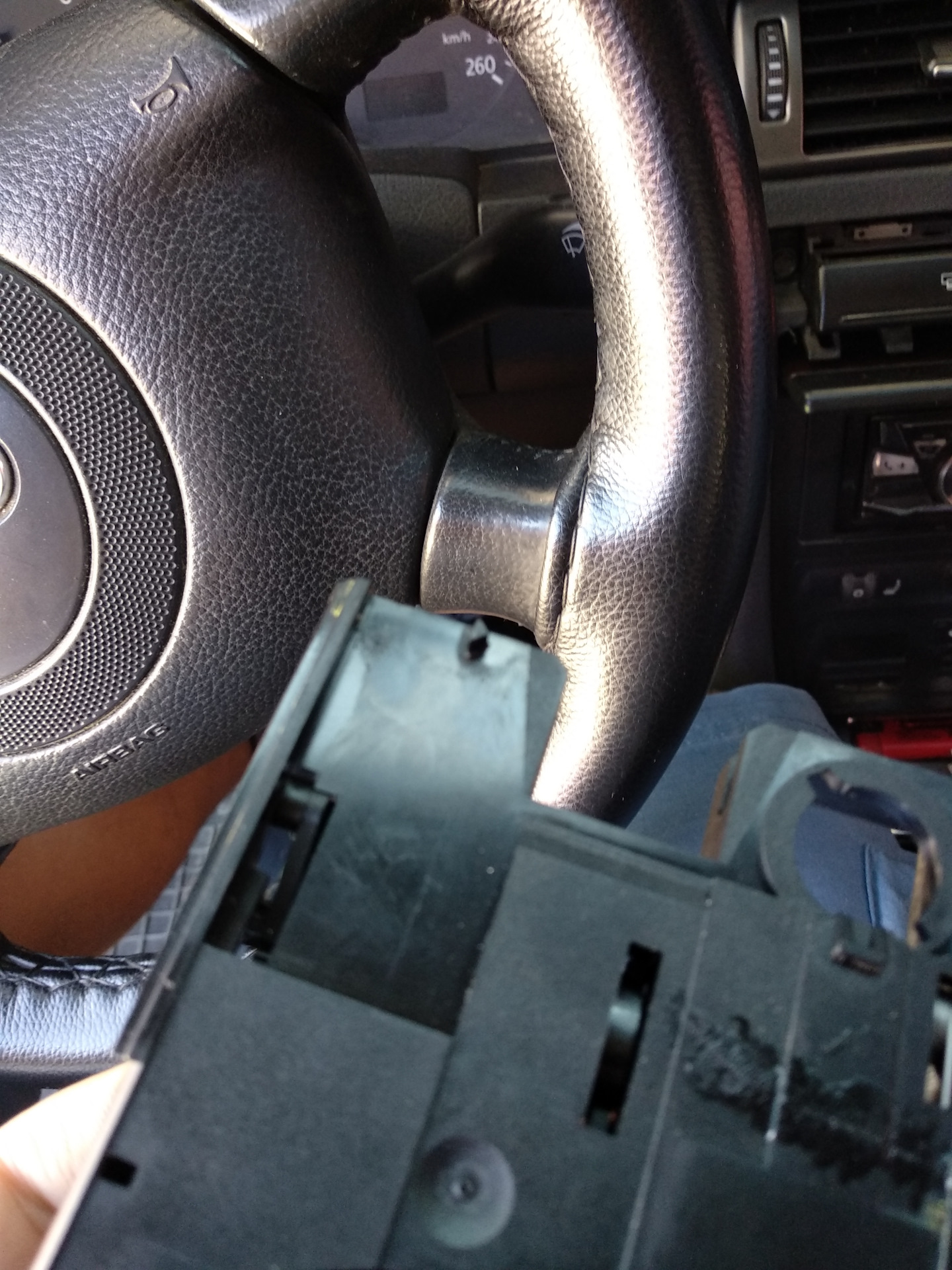 Подстаканник))) — Audi A6 Avant (C5), 2,4 л, 1998 года | своими руками ...