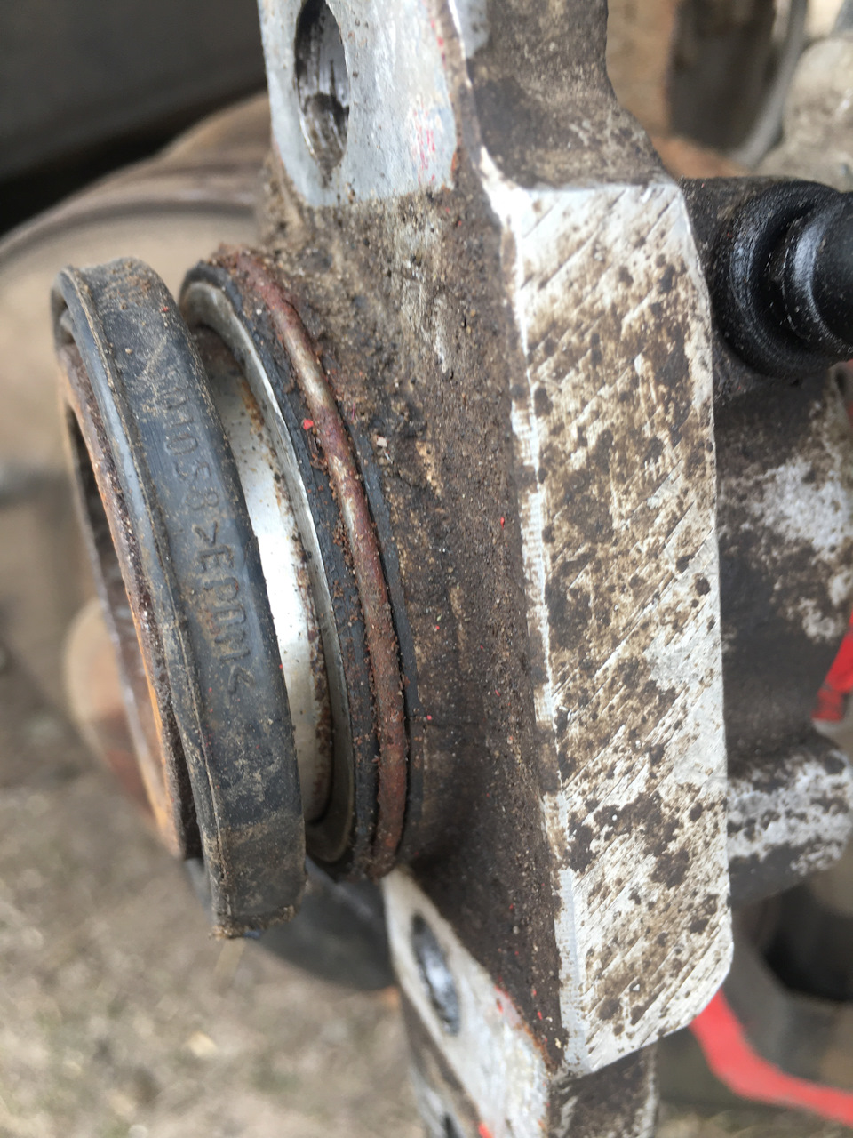 Замена тормозного цилиндра — Lada Приора седан, 1,6 л, 2013 года ...