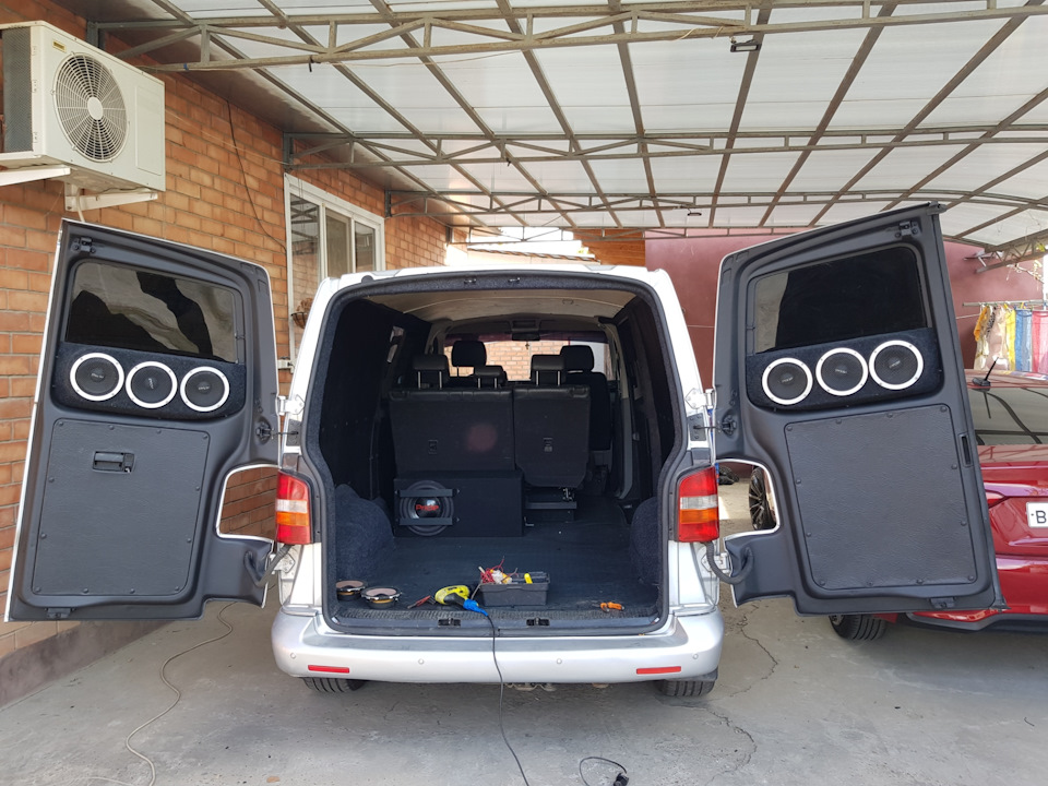 Музыка, громкий тыл — Volkswagen Transporter T5, 2,5 л, 2006 года ...