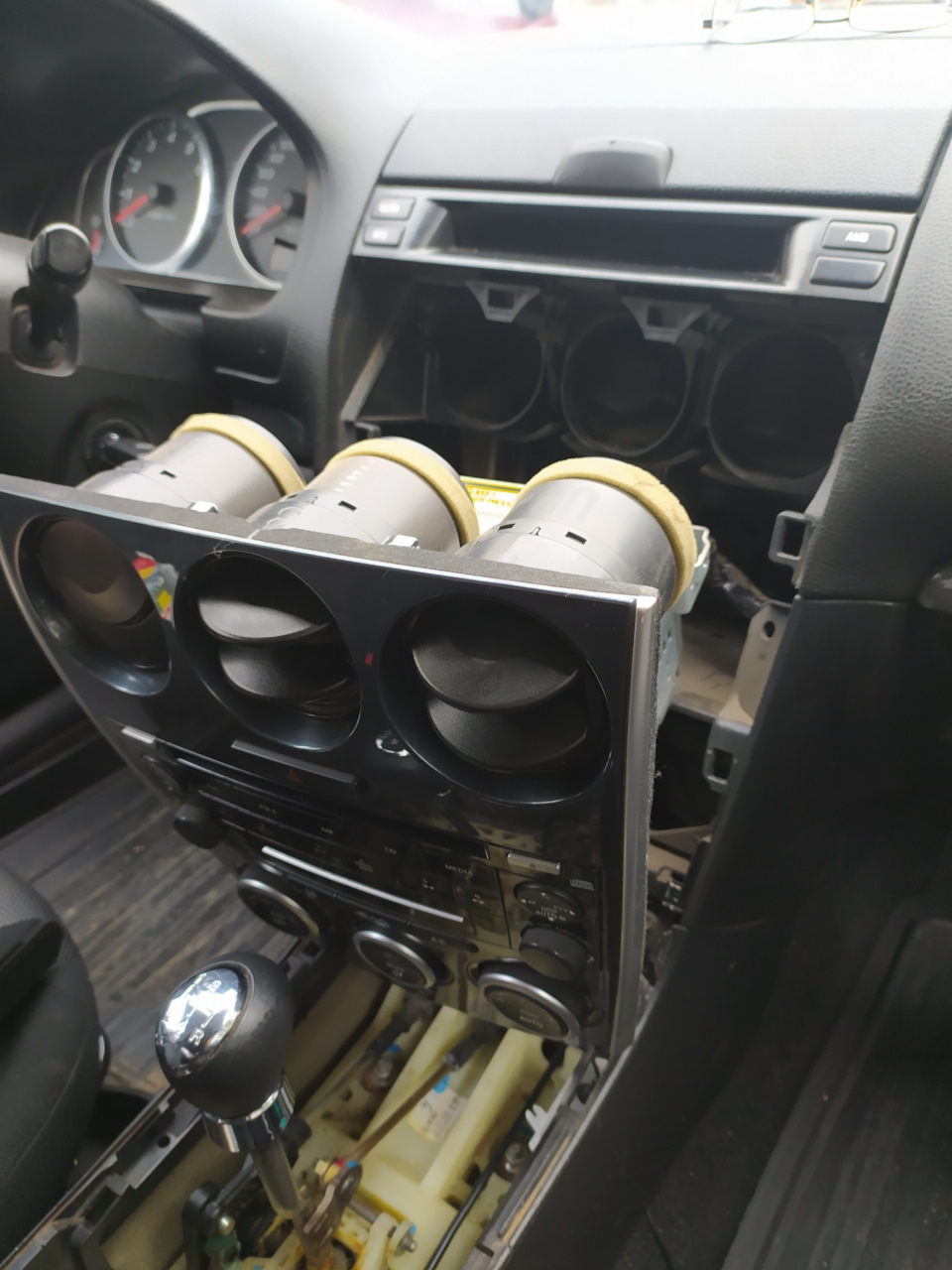 qgAAAgP25 A 960 Мазда 6 как включить аукс