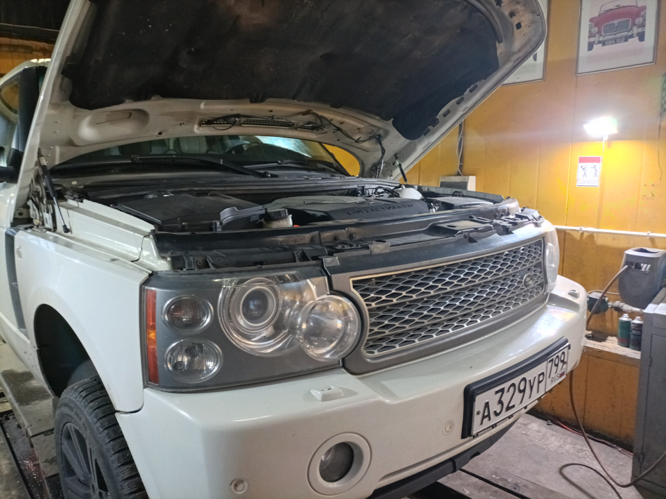 Замена пневмобаллона — Land Rover Range Rover (3G), 4,2 л, 2007 года ...