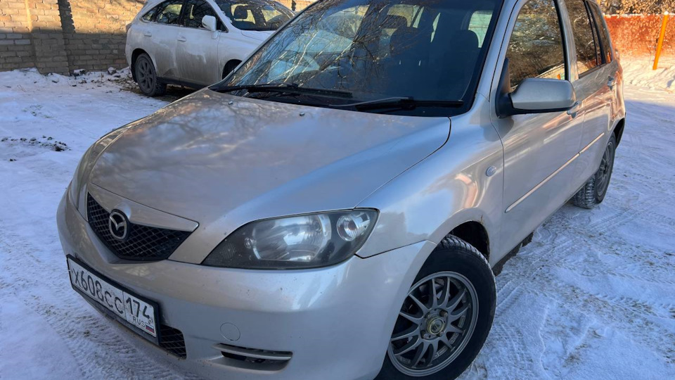 Mazda Demio (2G) 1.3 бензиновый 2003 | табуретка на DRIVE2