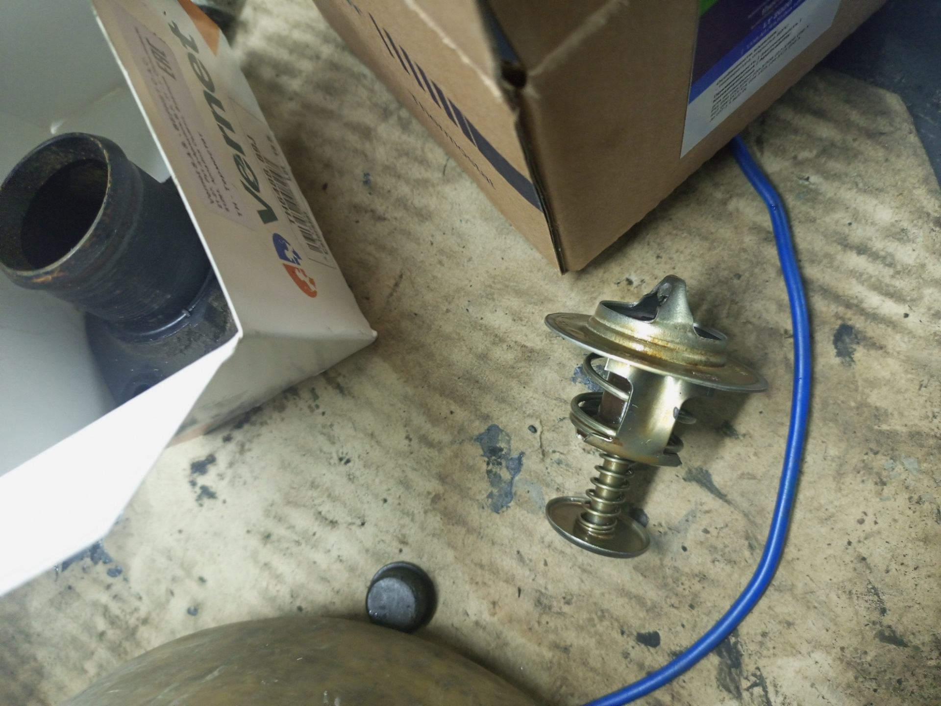 Замена термостата — Peugeot 307 CC, 2 л, 2006 года | поломка | DRIVE2