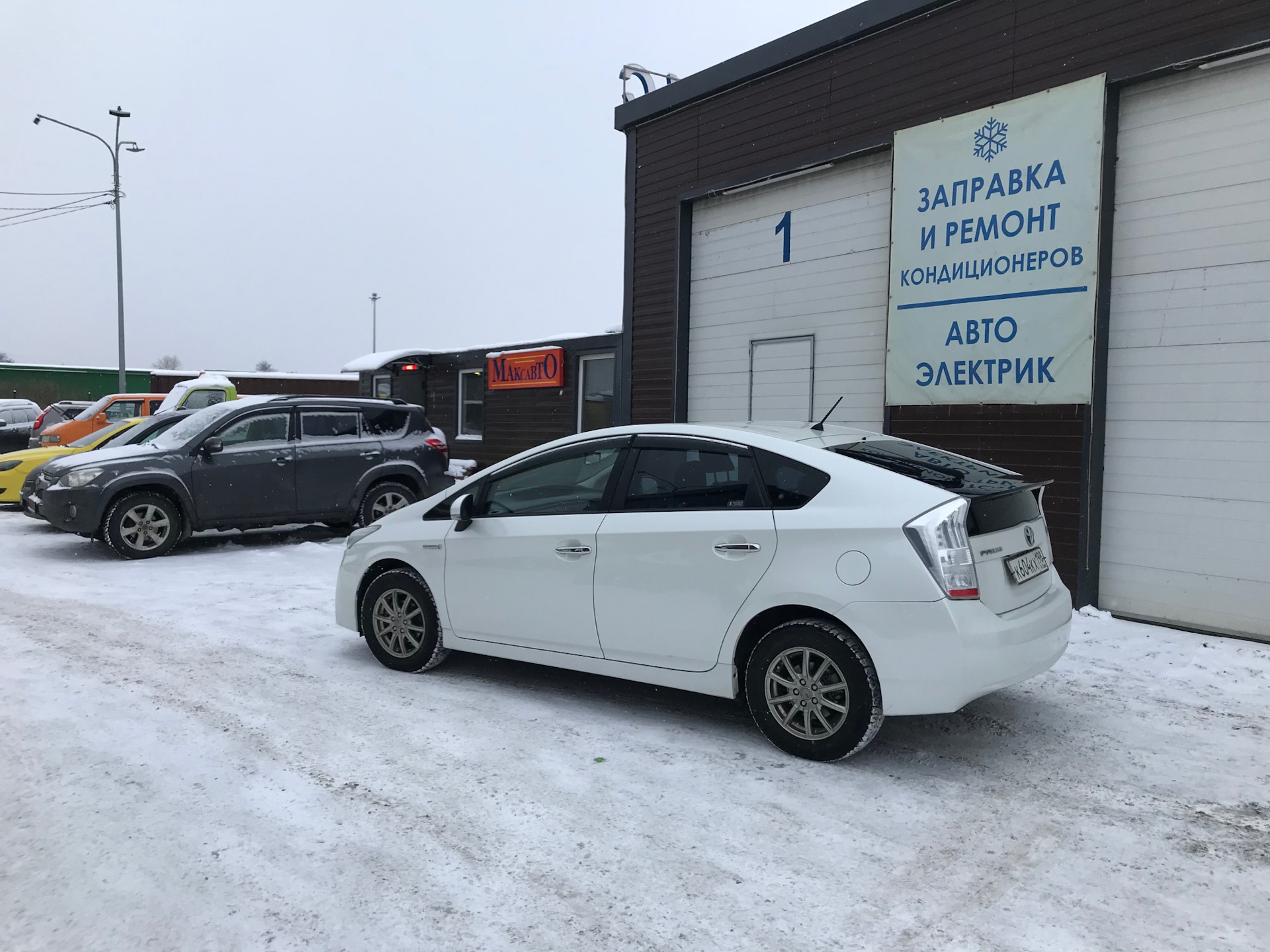 Установка проставок для увеличения клиренса на Prius кузов zxw30 — Toyota  Prius (30), 1,8 л, 2010 года | визит на сервис | DRIVE2