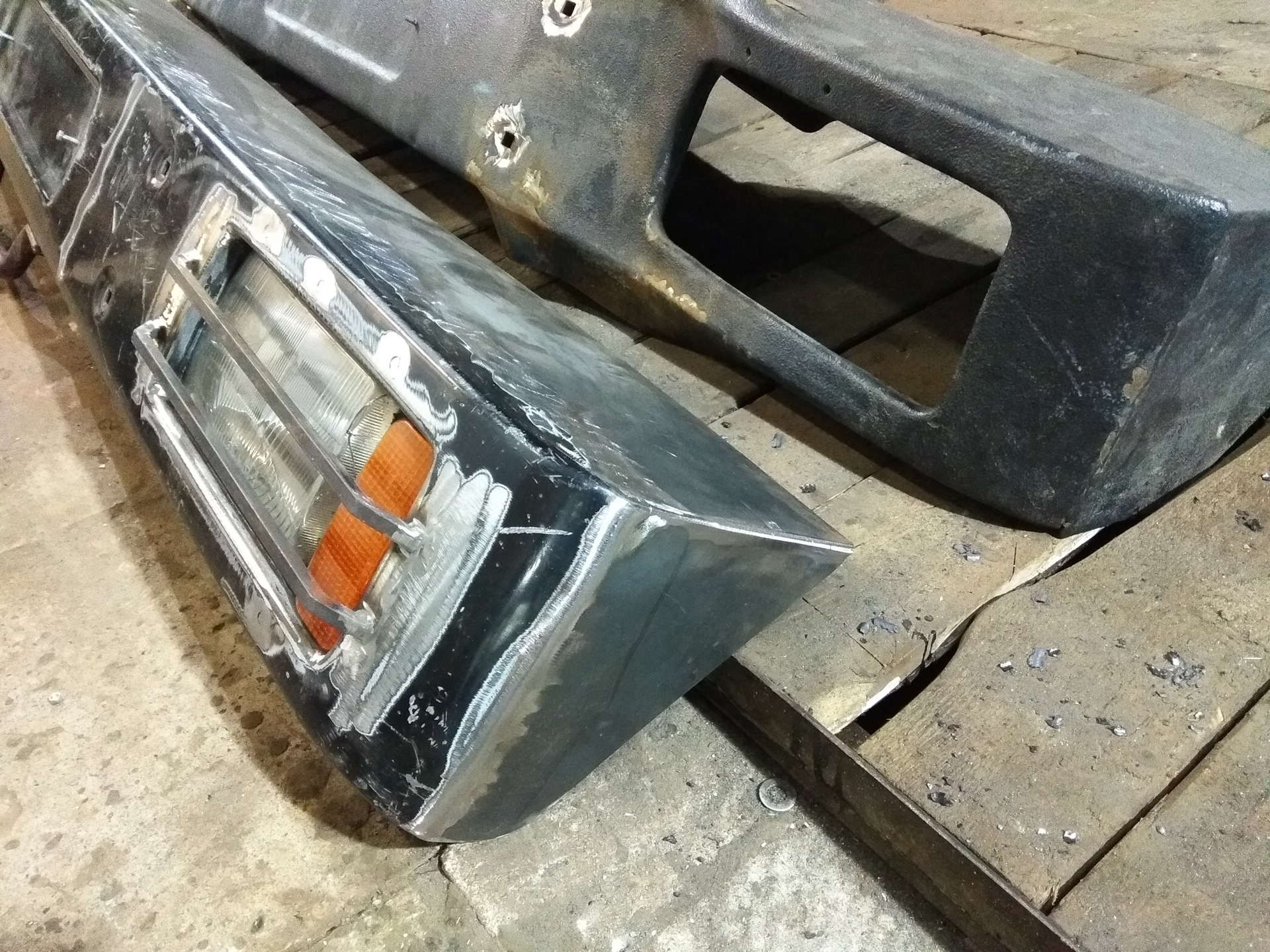 самодельный бампер. тюнинговый бампер. самодельные бампера на газ 3310. ваз 2107 из стекловолокна. тюнинг бампера камаз.