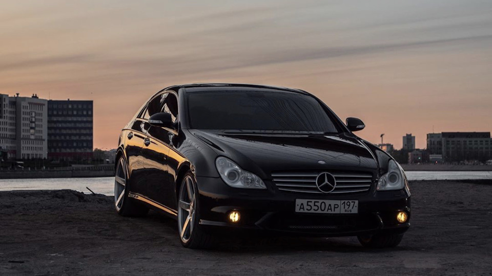 Мерседес CLS 5 5 AMG 2005