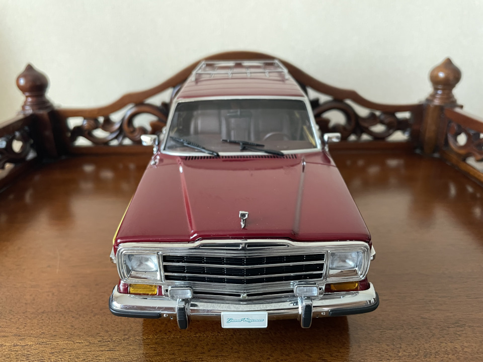 Jeep Grand Wagoneer 1:18 от Autoart — Сообщество «Масштабные