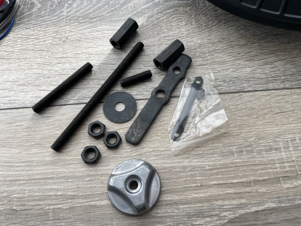 Бас без хлопот: обзор сабвуфера для установки в запасное колесо MBQ AS ...