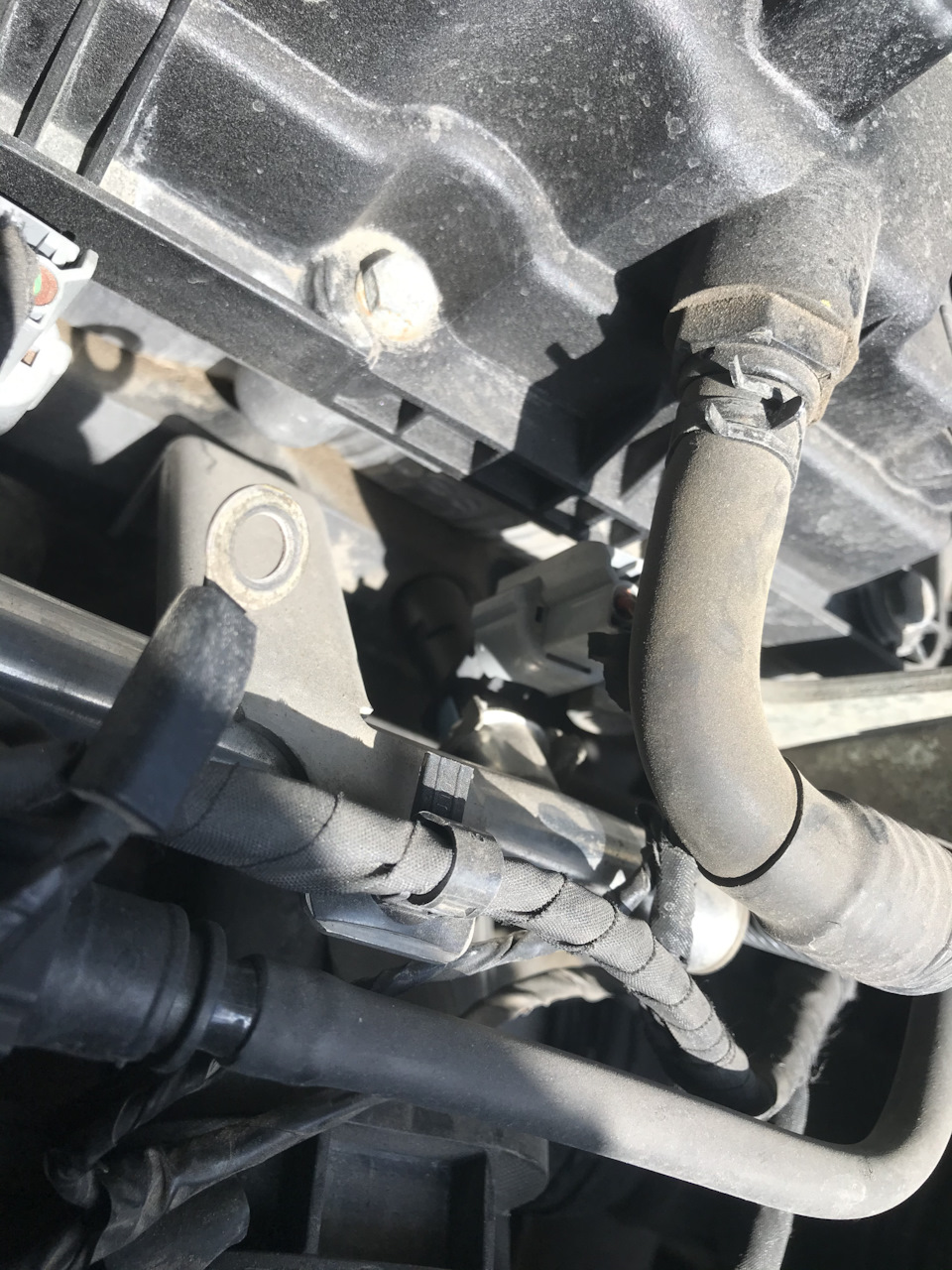 Не подключённый провод массы — SsangYong Actyon (2G), 2 л, 2013 года ...