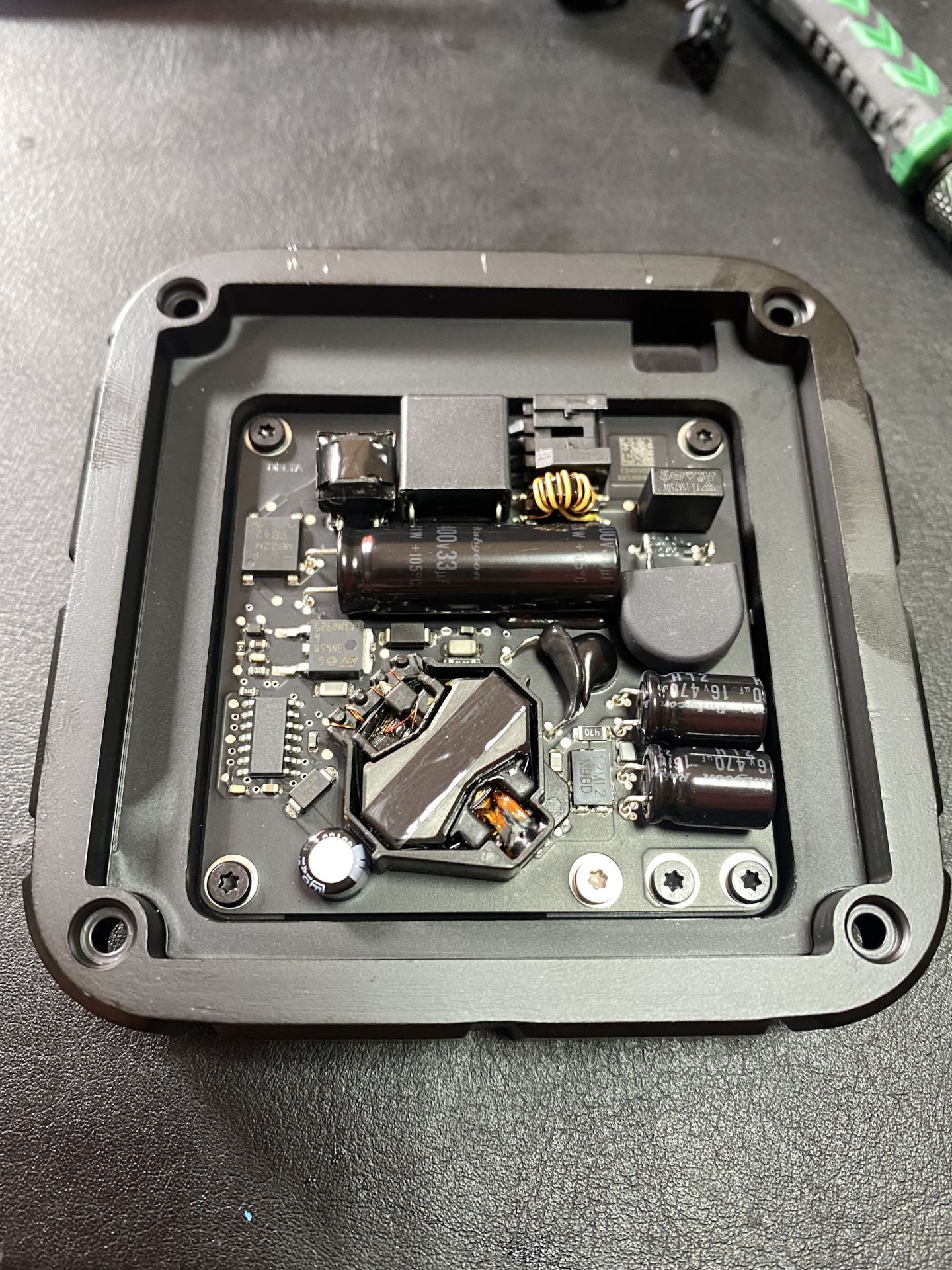 Эпл тв 4 в BMW для задних мониторов — BMW 5 series Gran Turismo (F07 ...