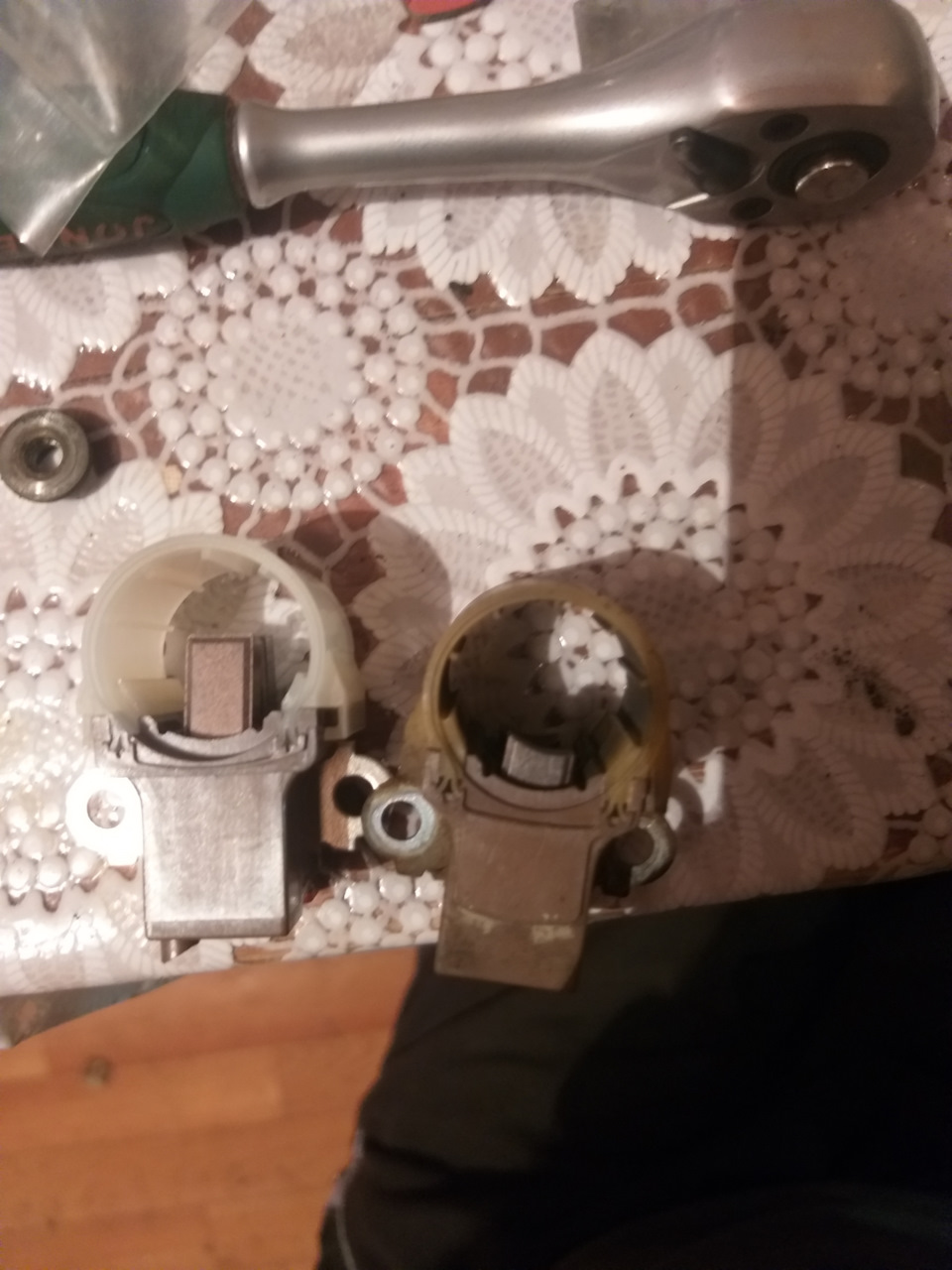 Пропажа зарядки — Toyota Hiace Regius, 2,7 л, 1997 года | поломка | DRIVE2