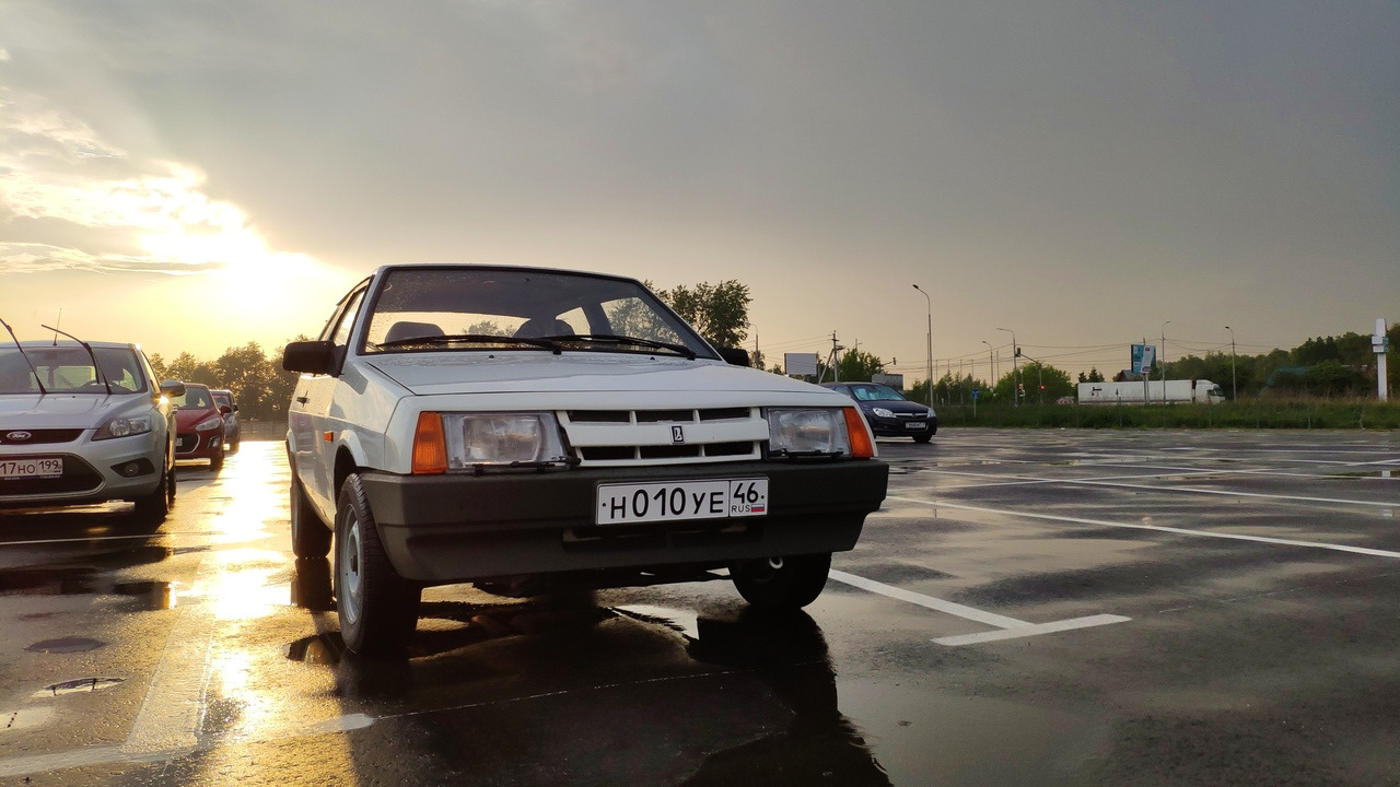 Lada 2108 1.3 бензиновый 1990 | 