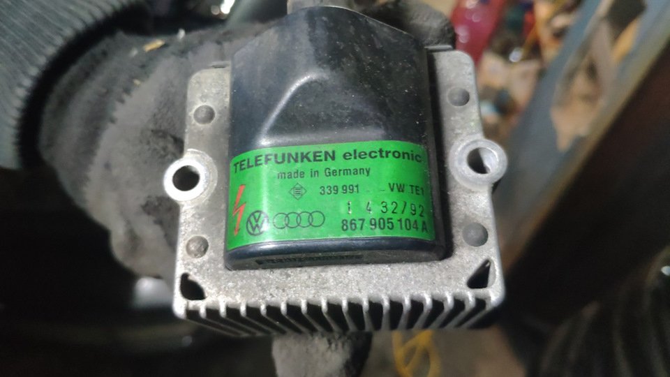 Сгорела катушка зажигания — Volkswagen Golf Mk3, 1,6 л, 1993 года ...