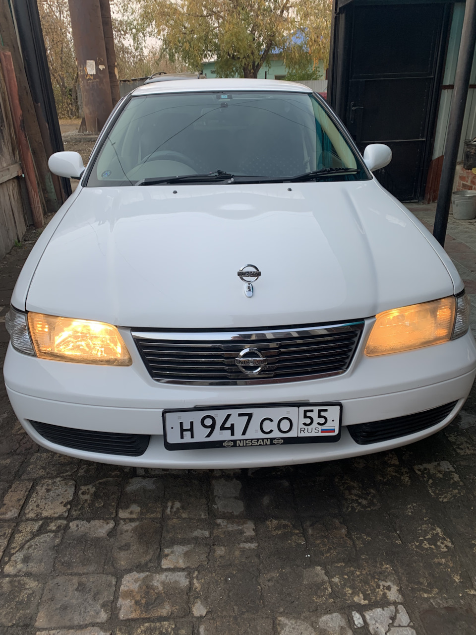 Прицел на Санька. 3 сотни и уже другой вид имеет машина😊 — Nissan Sunny  (B15), 1,5 л, 2002 года | аксессуары | DRIVE2