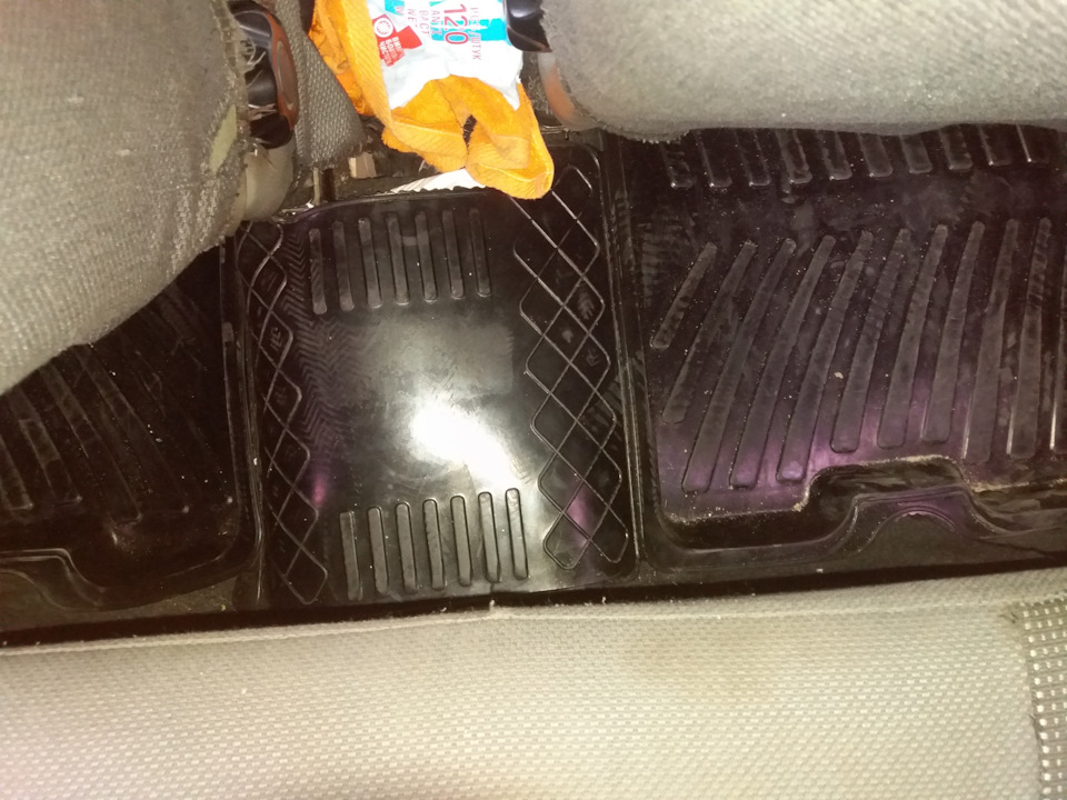 логан коврики салона. БРТ балаково. — Dacia Logan (1G), 1,4 л, 2006 ...