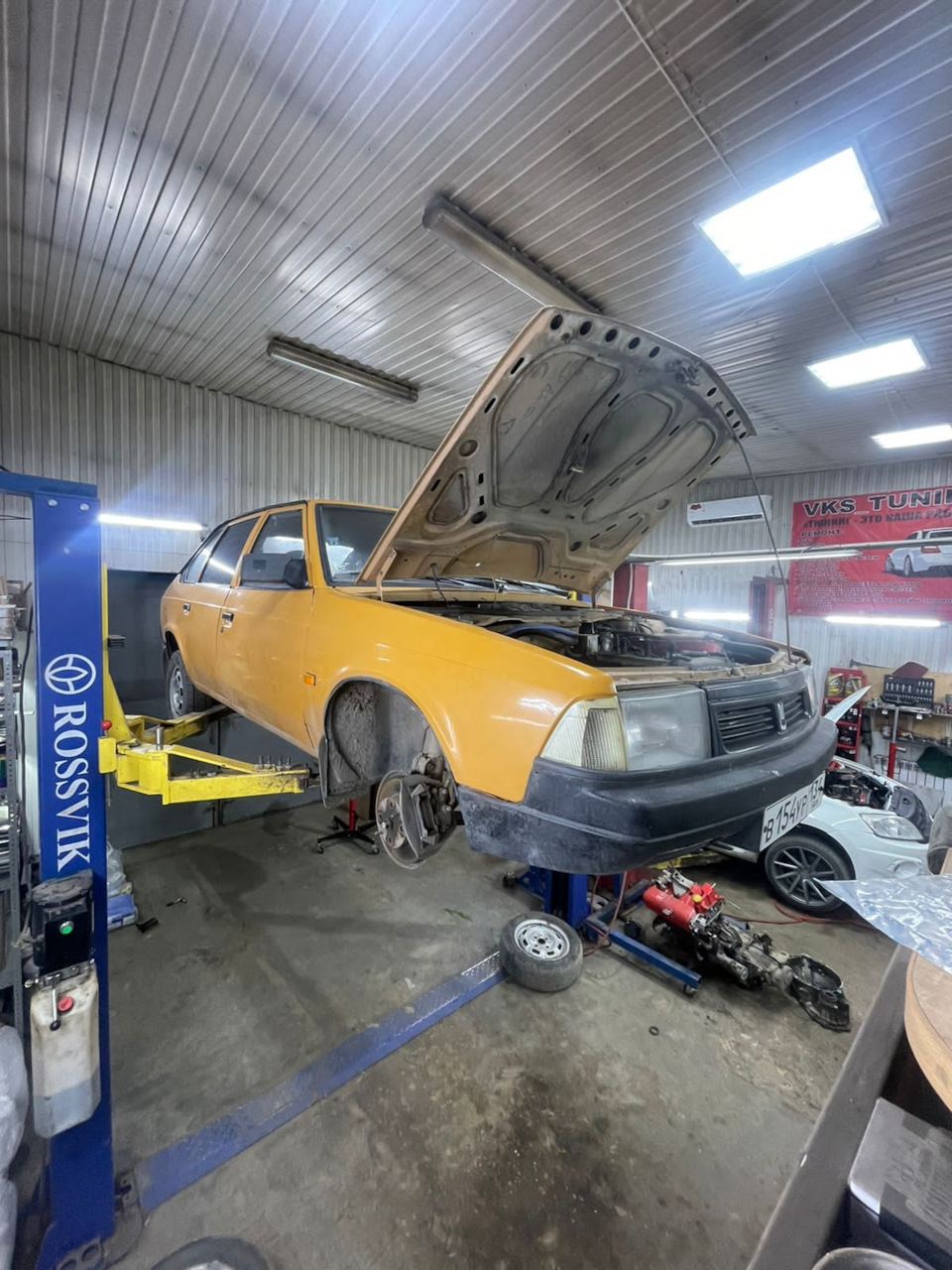 Фото в бортжурнале Москвич 2141