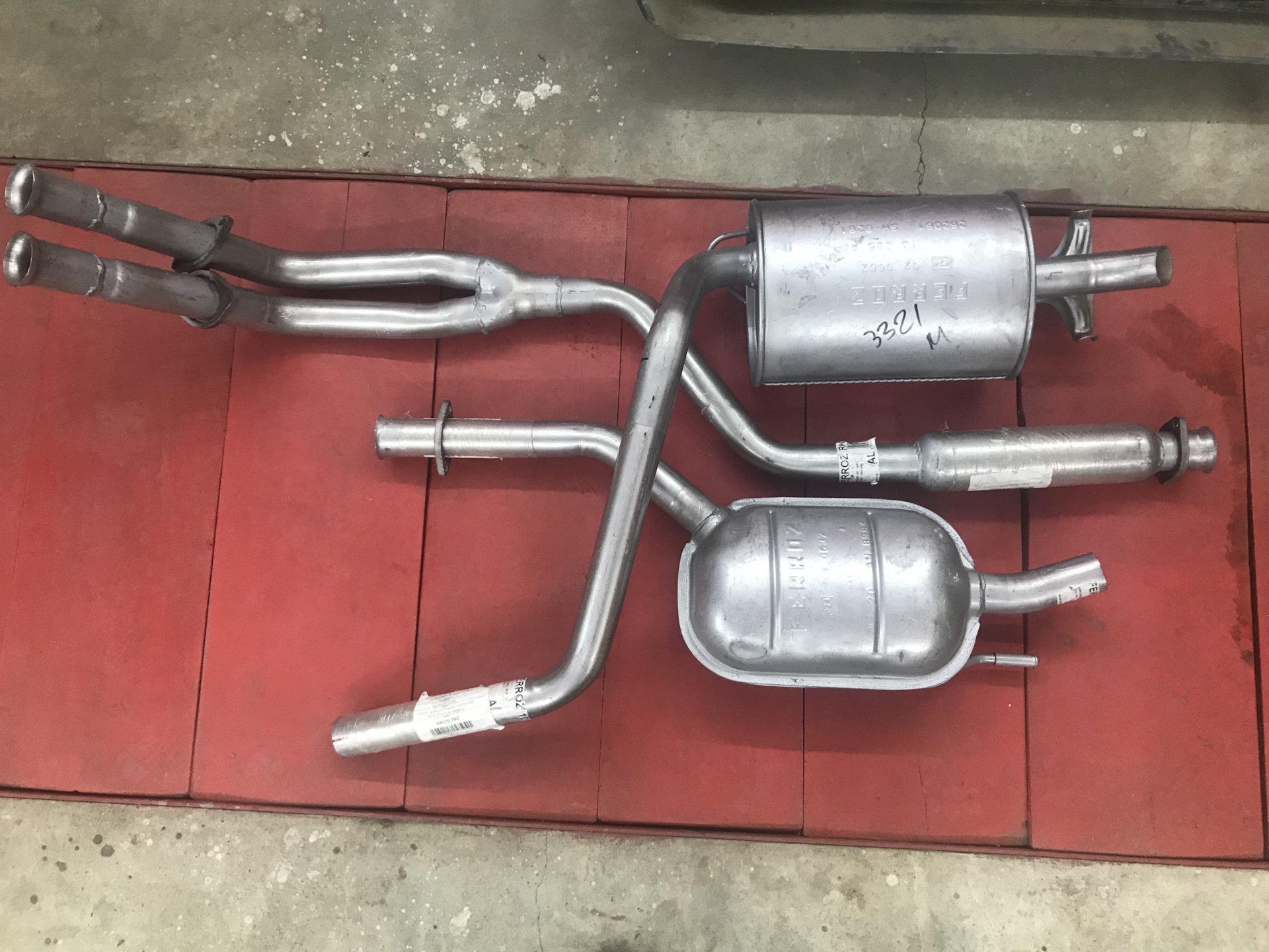 Установка резинок глушителя w202 - Mercedes-Benz C-class (W202), 2 л, 1996 года 