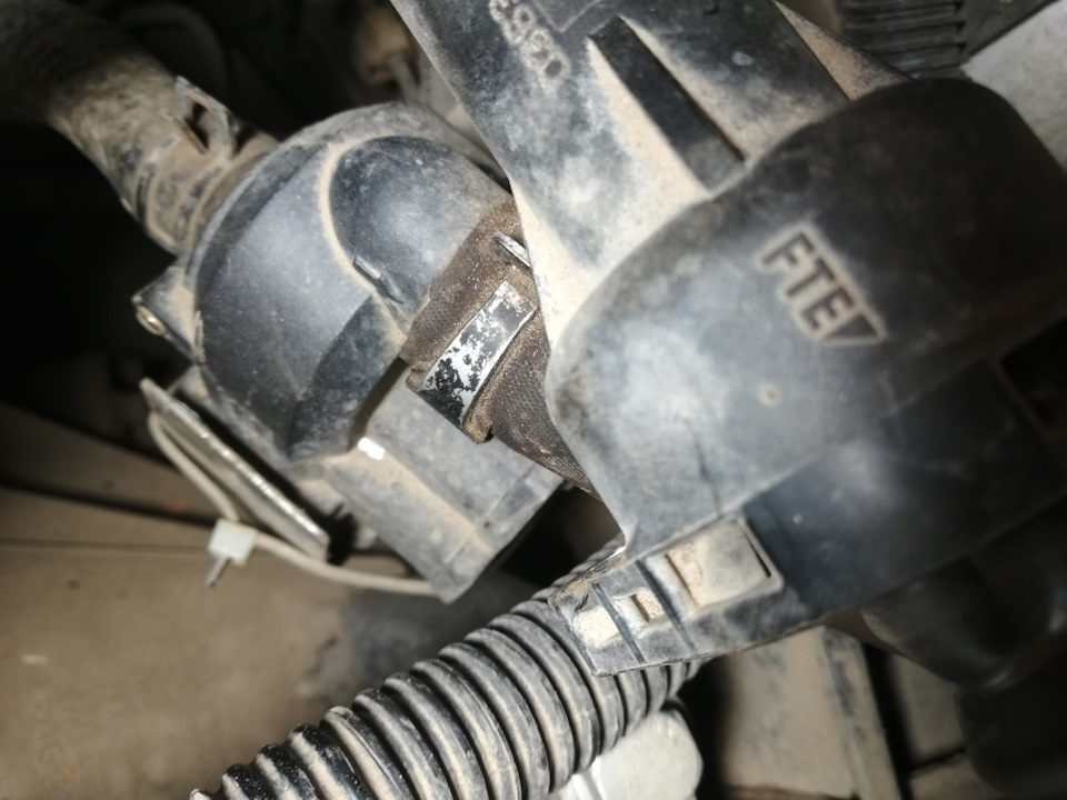 Скрип при нажатии педали сцепления. Ремонт. — DRIVE2