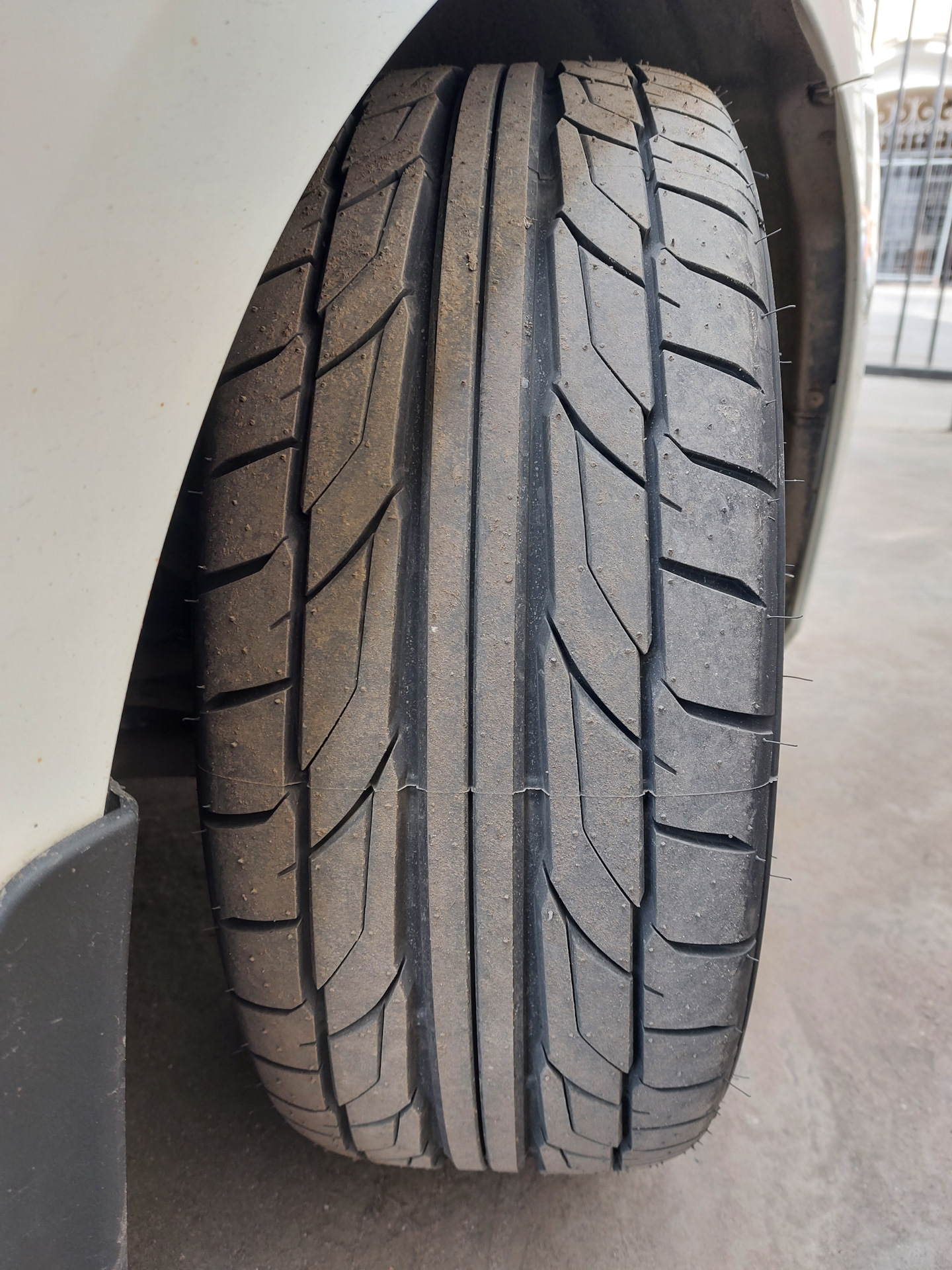 Новые диски R18 Sport Technic, новая резина Nitto — Volkswagen Golf Mk7 ...