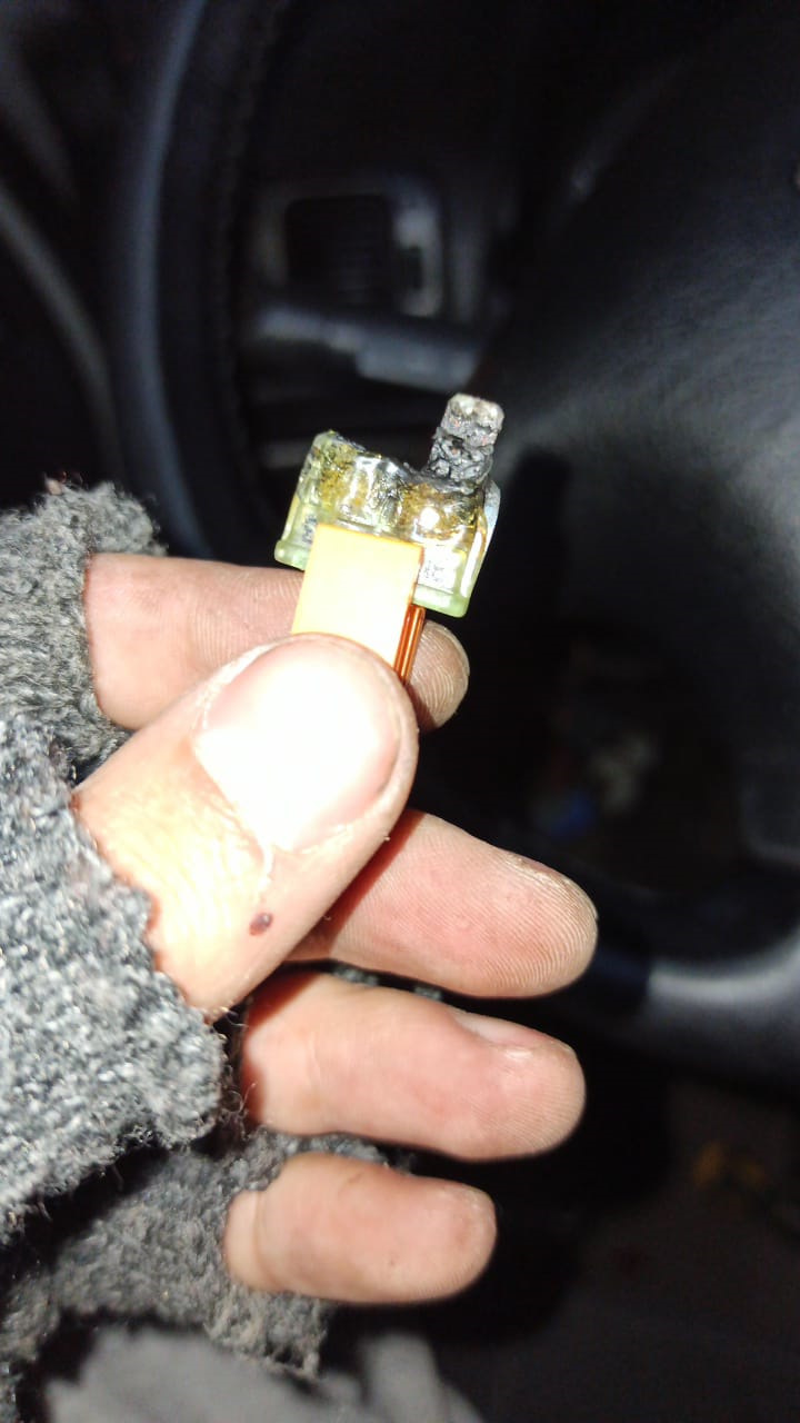 Проверка блока предохранителей Lancia Kappa (как собрать и разобрать ...