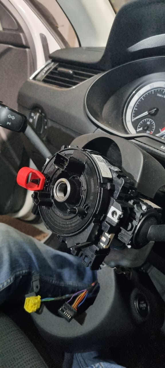 Установка руля с подогревом + бонус подрулевые лепестки DSG — Skoda ...