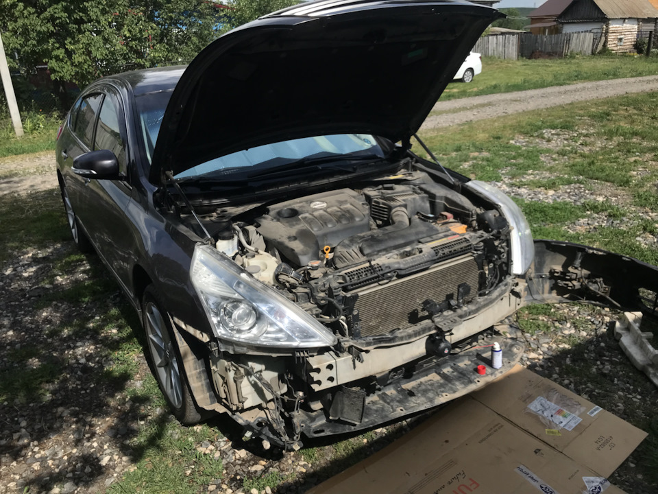 Снял бампер, подготовил место — Nissan Teana (J32)