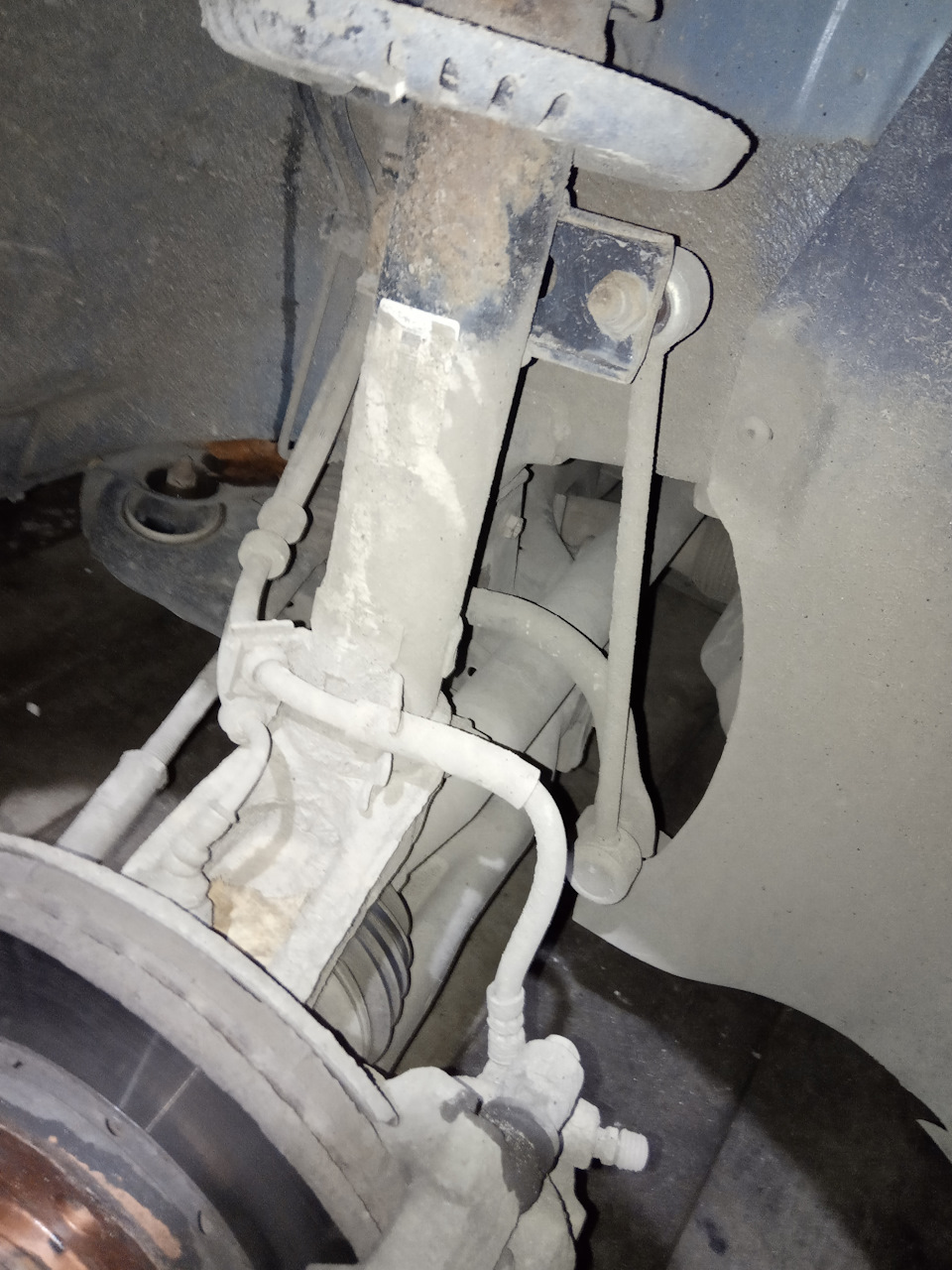 Замена опорного подшипника фольксваген поло седан - 90 фото