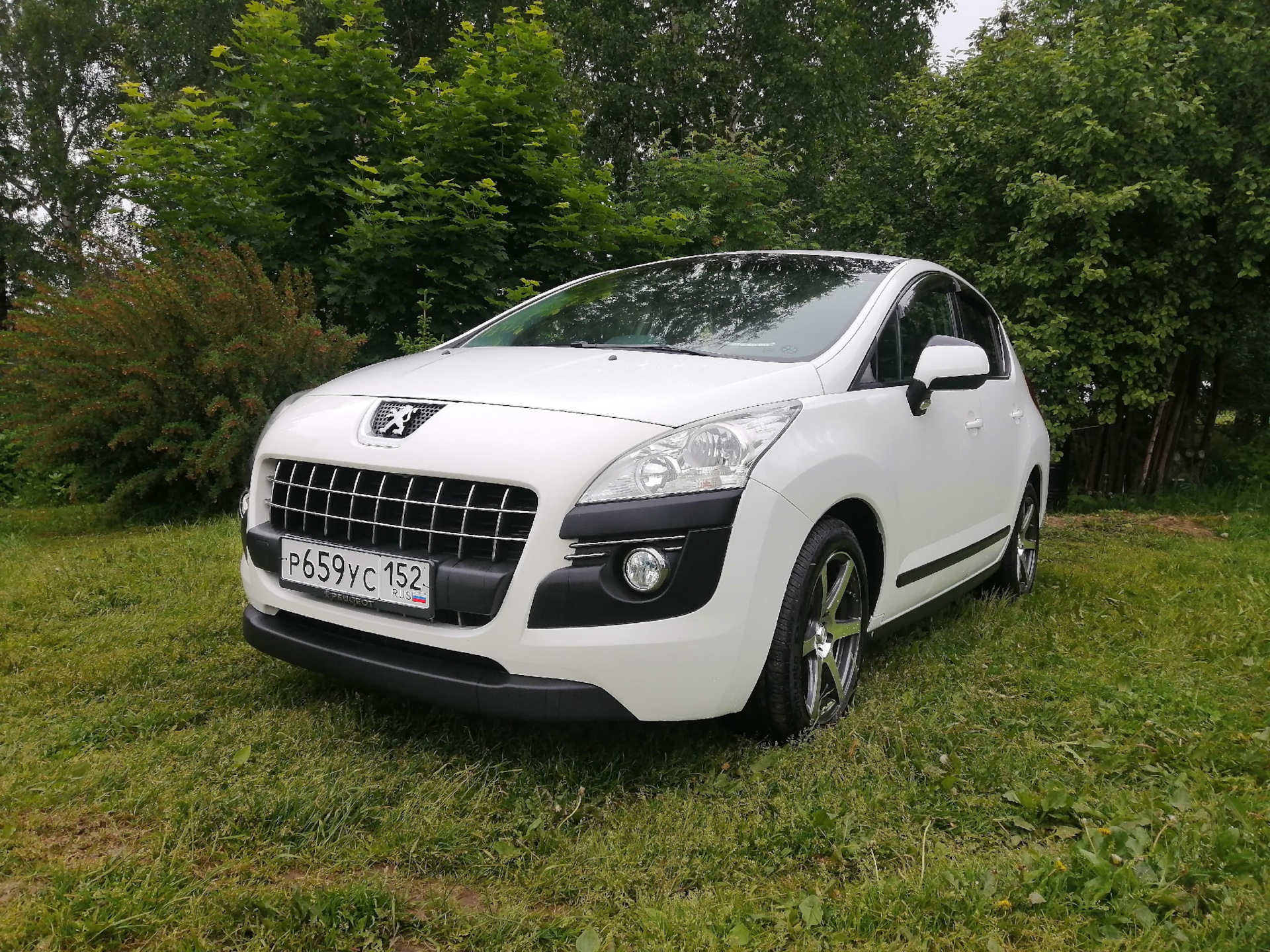 Пежо 3008 2010. Пежо 3008 1 поколение. Пежо 3008 2012 черный. Пежо 3008 минск. Пежо 3008 2010.