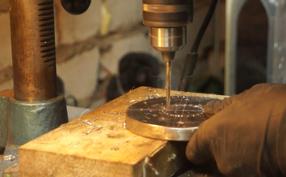 qoAAAgKh 2A 960 Как открутить шкив коленвала т40