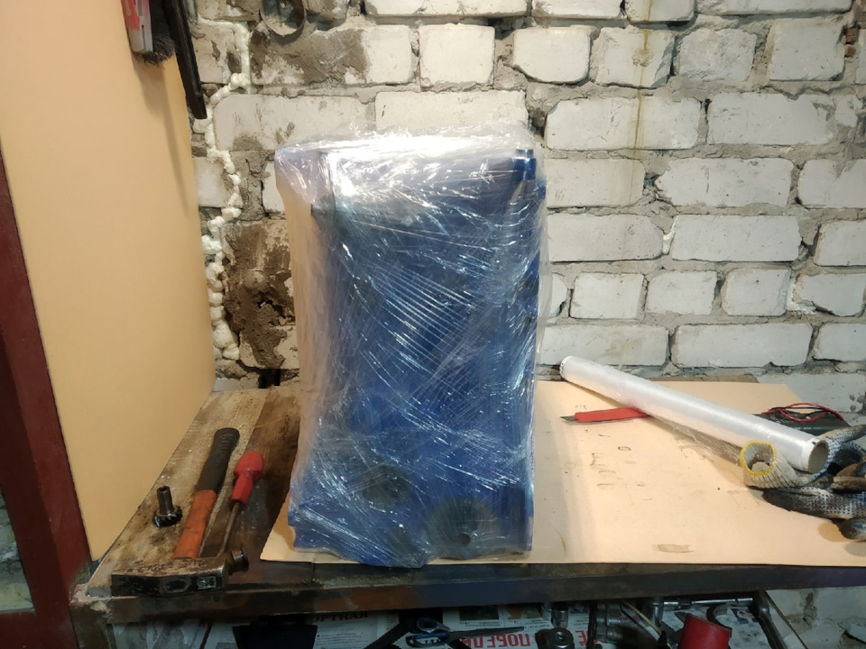 -так как на улице было пасмурно блок перед отправкой в расточку решил упаковать в стрейч — Lada 4x4 3D