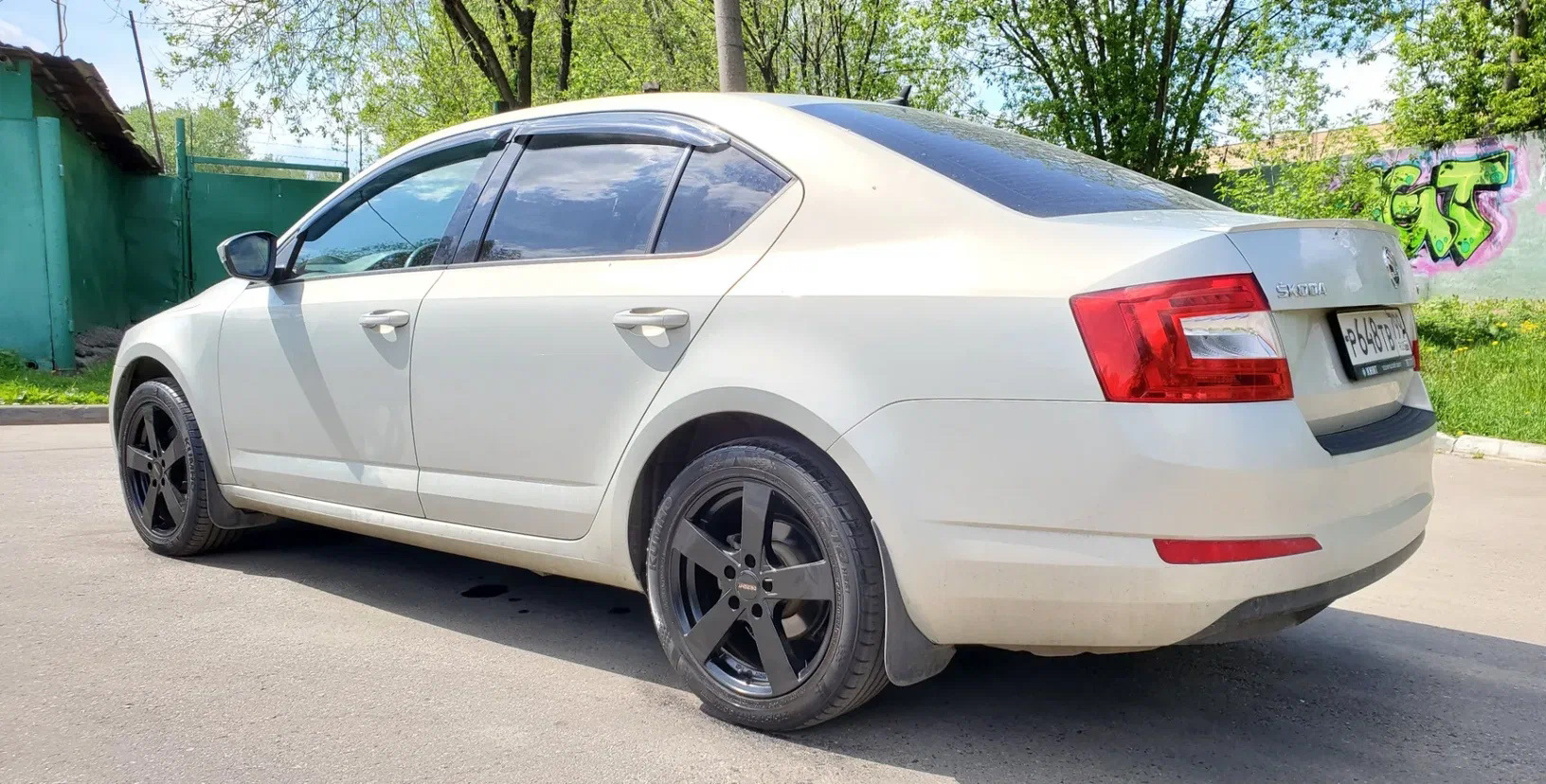 Диски Skoda Octavia r16 графит