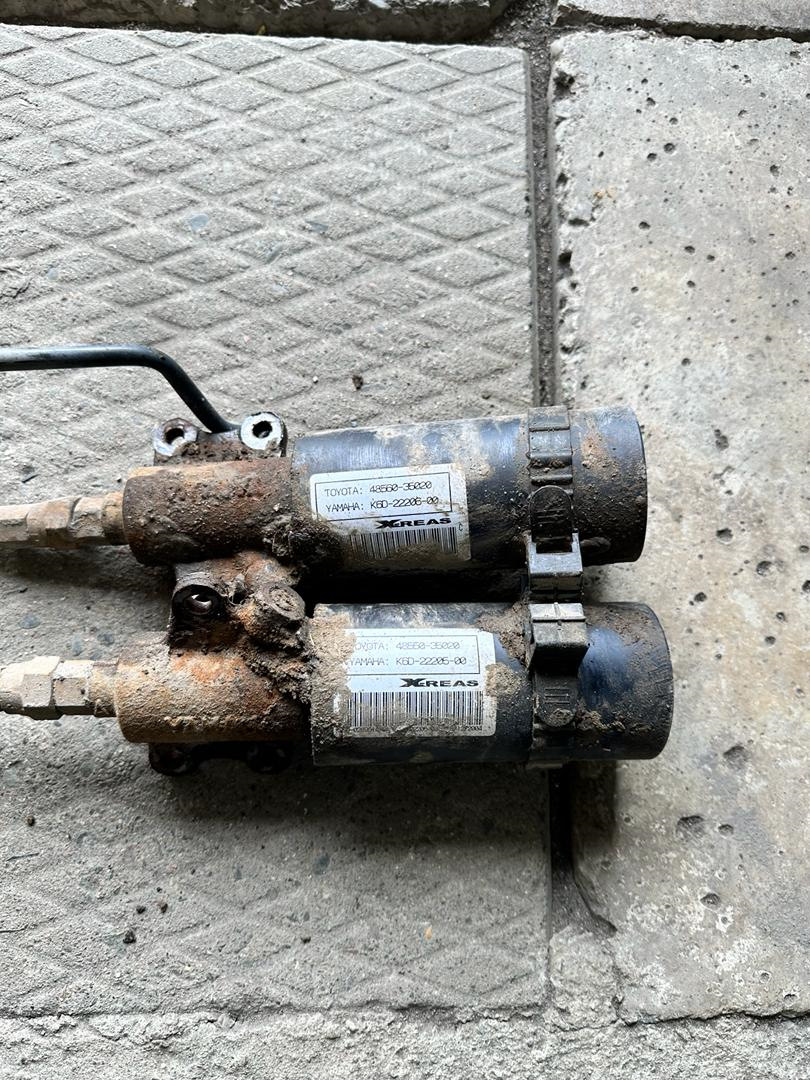 X-Reas — Toyota 4Runner (4G). Запчасти на фото: 2024620