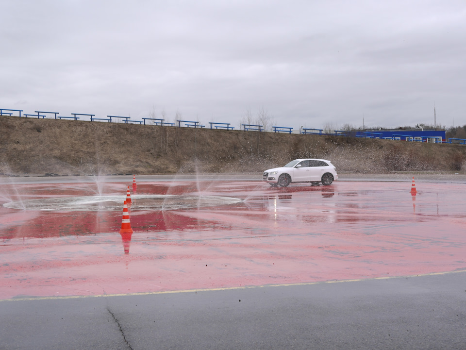дрифт2 — Audi Q5 (1G)