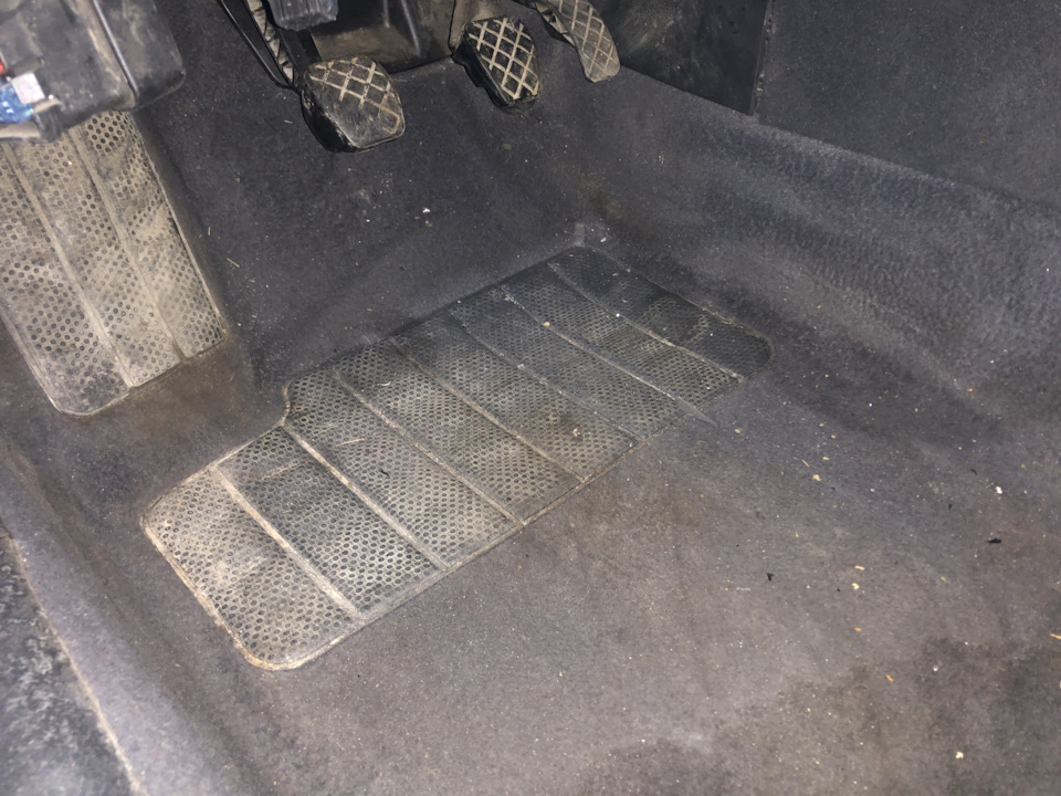 Photo from the logbook Skoda Octavia Combi A4 Mk1