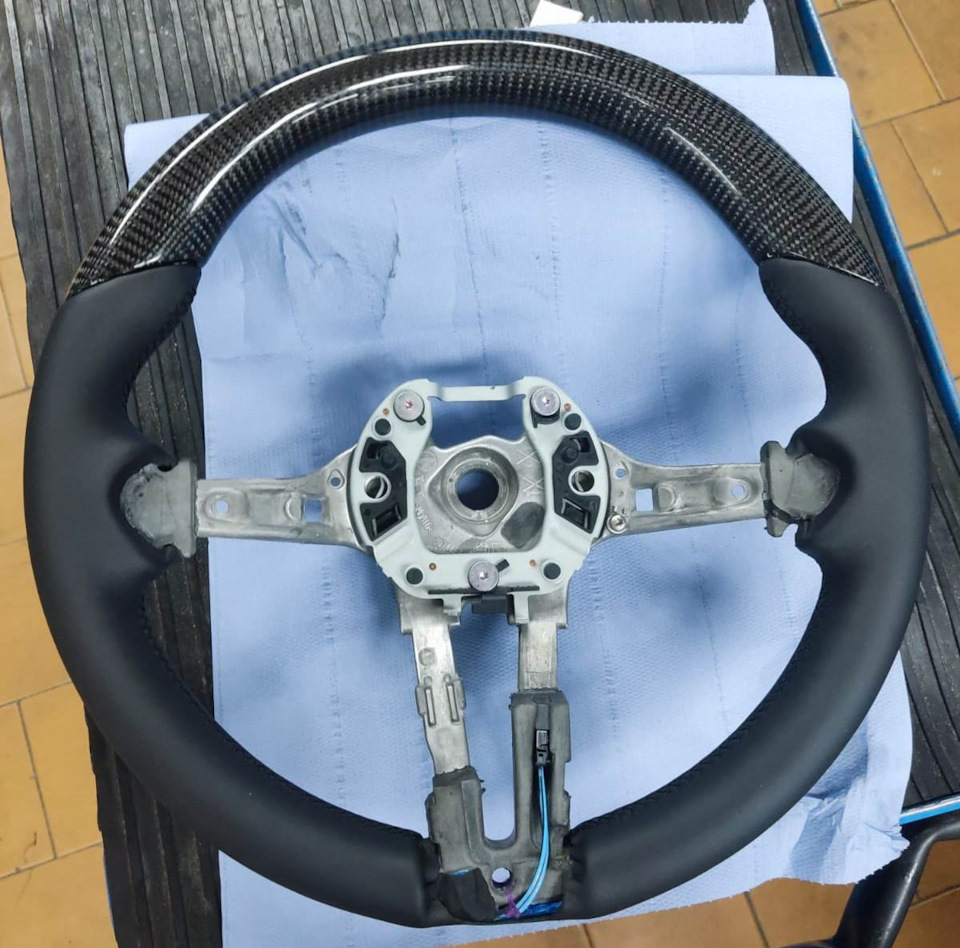 М руль от F серии с карбоном — BMW X1 (E84), 2 л, 2013 года | тюнинг ...