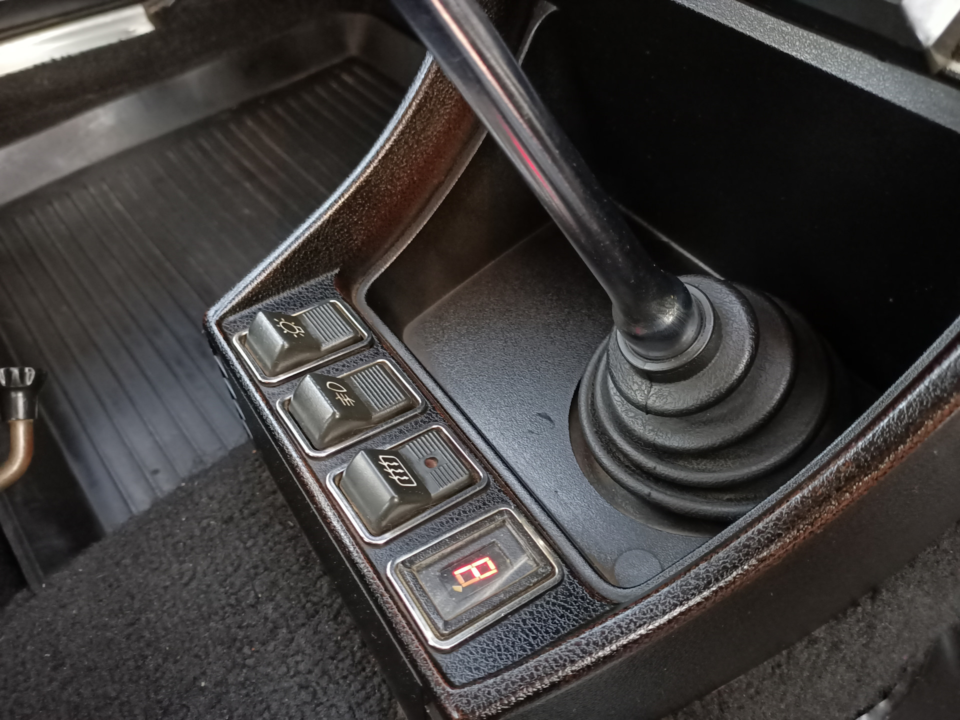 Не много деталей в салоне ваз 2107 Еxport 83 1500L. — Lada 2107, 1,5 л ...