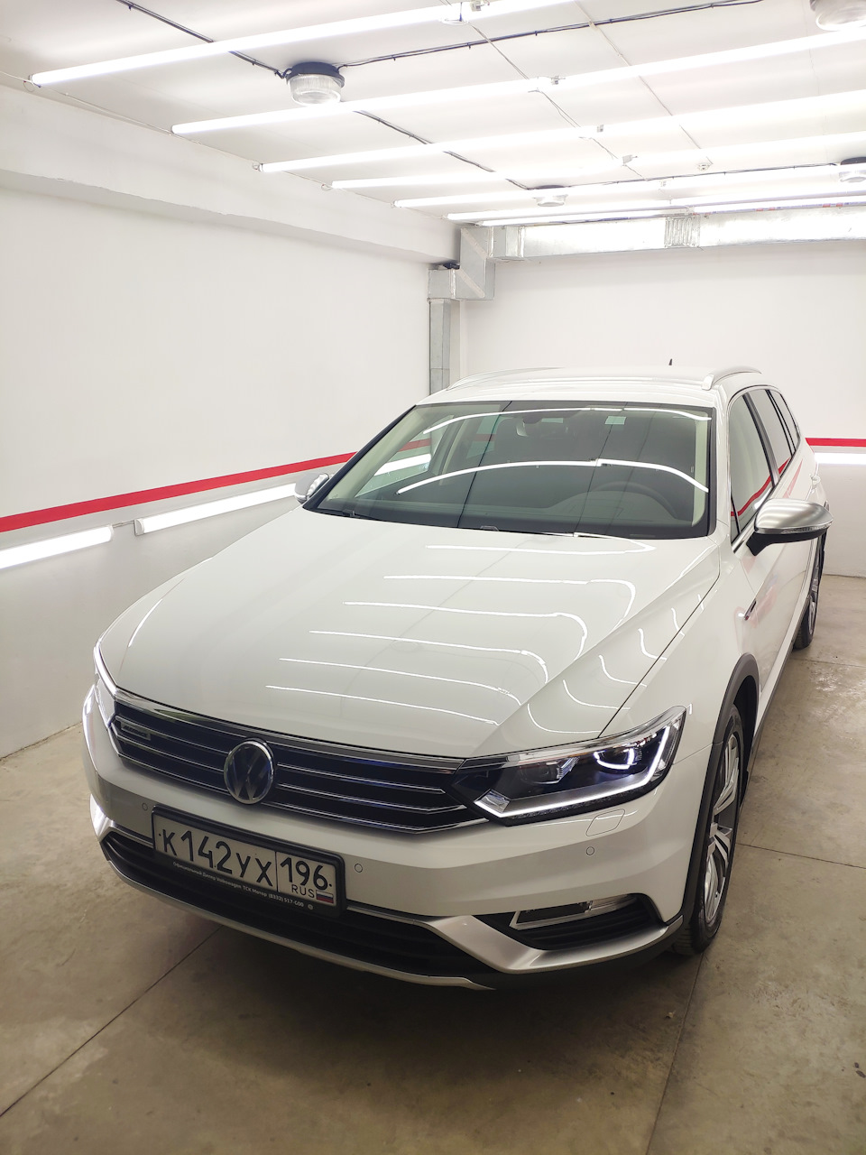 Фото в бортжурнале Volkswagen Passat Alltrack (B8)