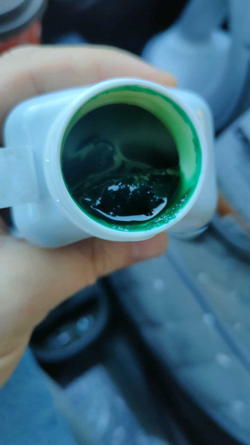 Зелёная на вид — перемешал все — Hyundai Accent (2G)