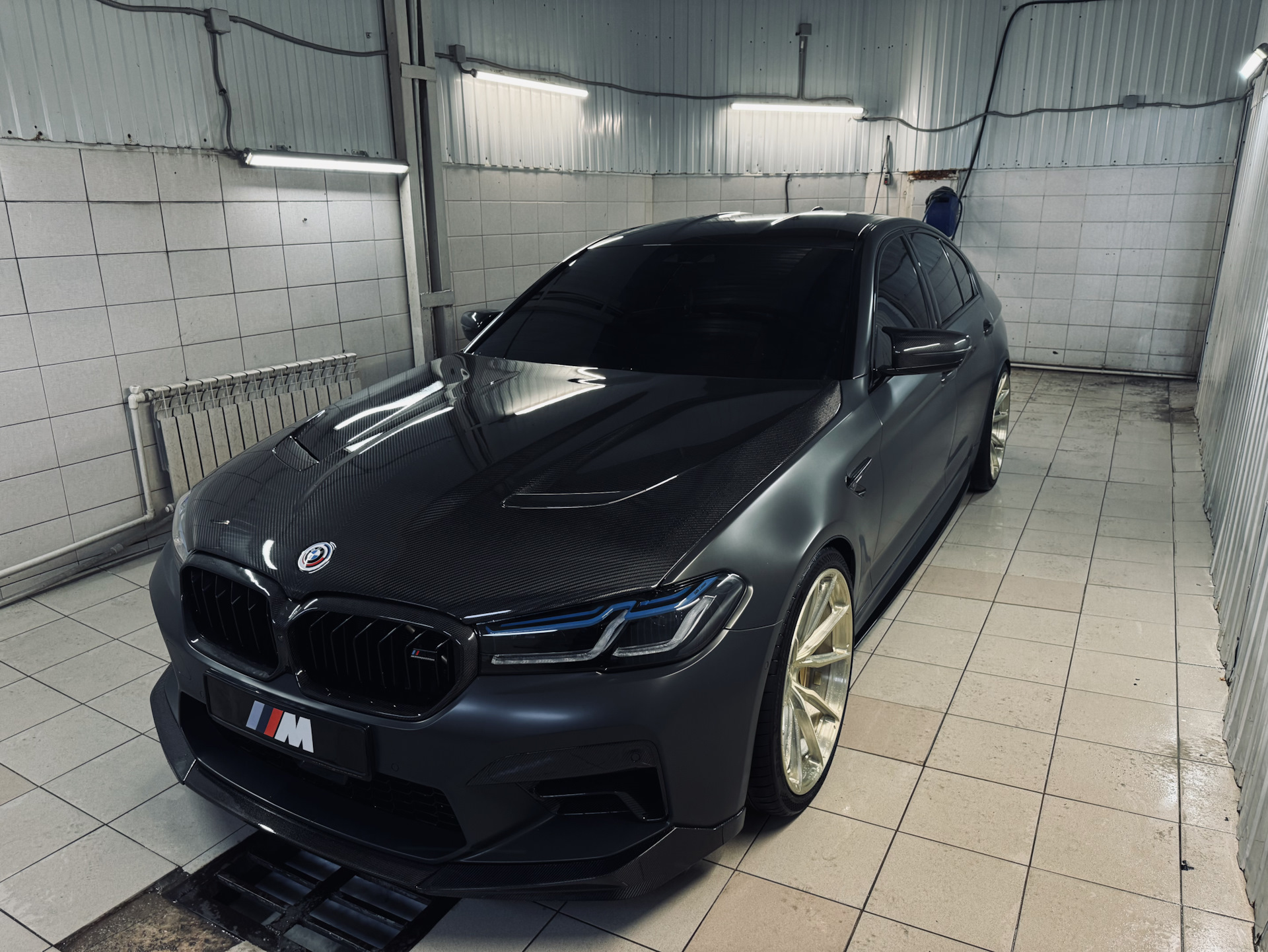 Мойка и тонировка — Bmw M5 F90 4 4 л 2021 года мойка Drive2