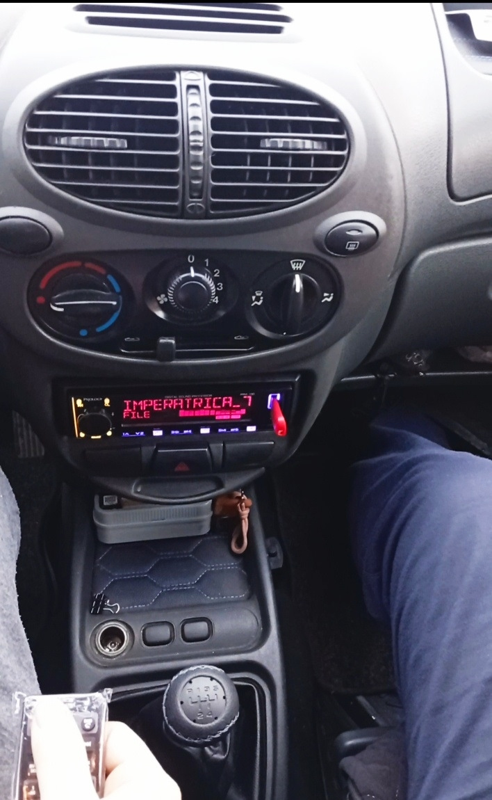 Фото в бортжурнале Lada Калина Универсал (1G)