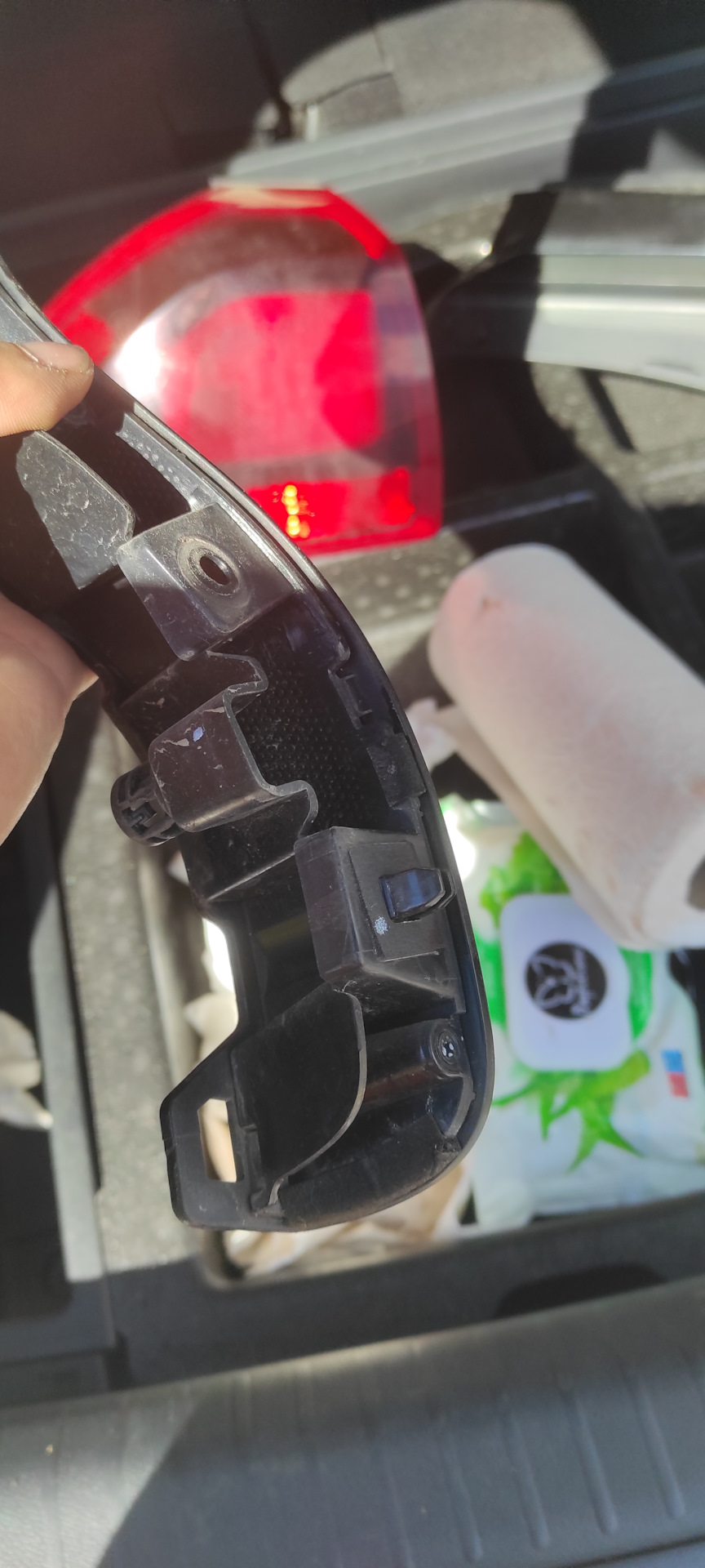 Снятие молдинга выше стопа. — KIA Niro (1G), 1,6 л, 2017 года ...