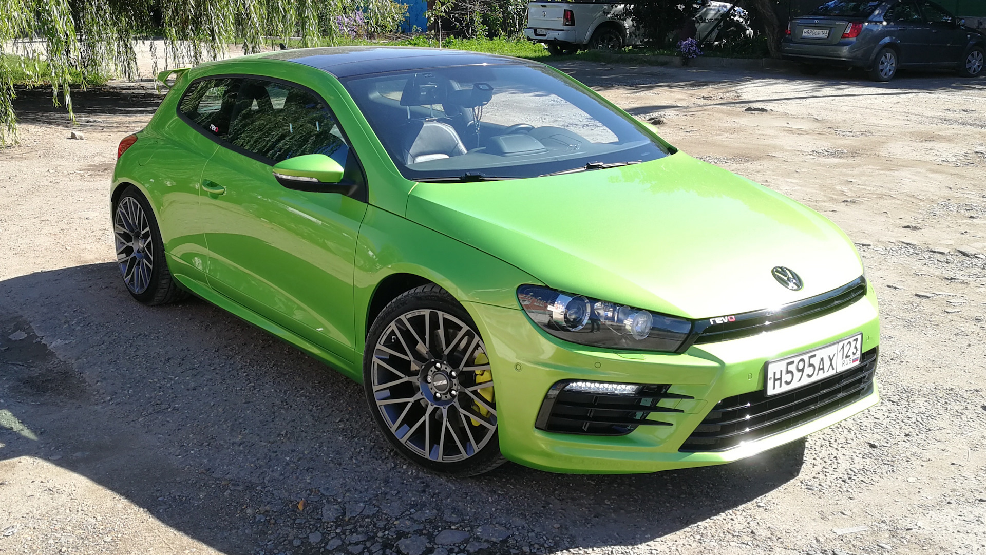 Фольксваген Scirocco цвет хаки