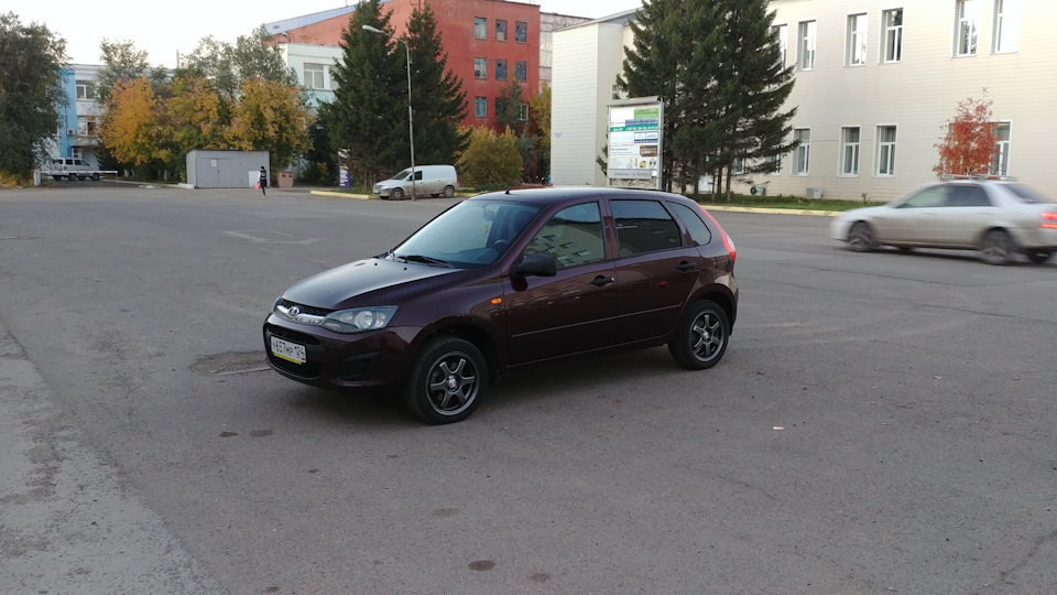 лада калина 2011 года хэтчбек. калина универсал r15. калина 1 хэтчбек колеса.