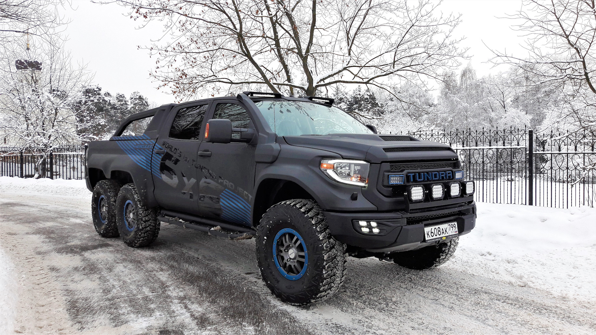 Тундре 6. Toyota Tundra 6 на 6. Тойота тундра 6х6 Геркулес. Toyota Tundra 6x6. Тундра Тойота 3х3.